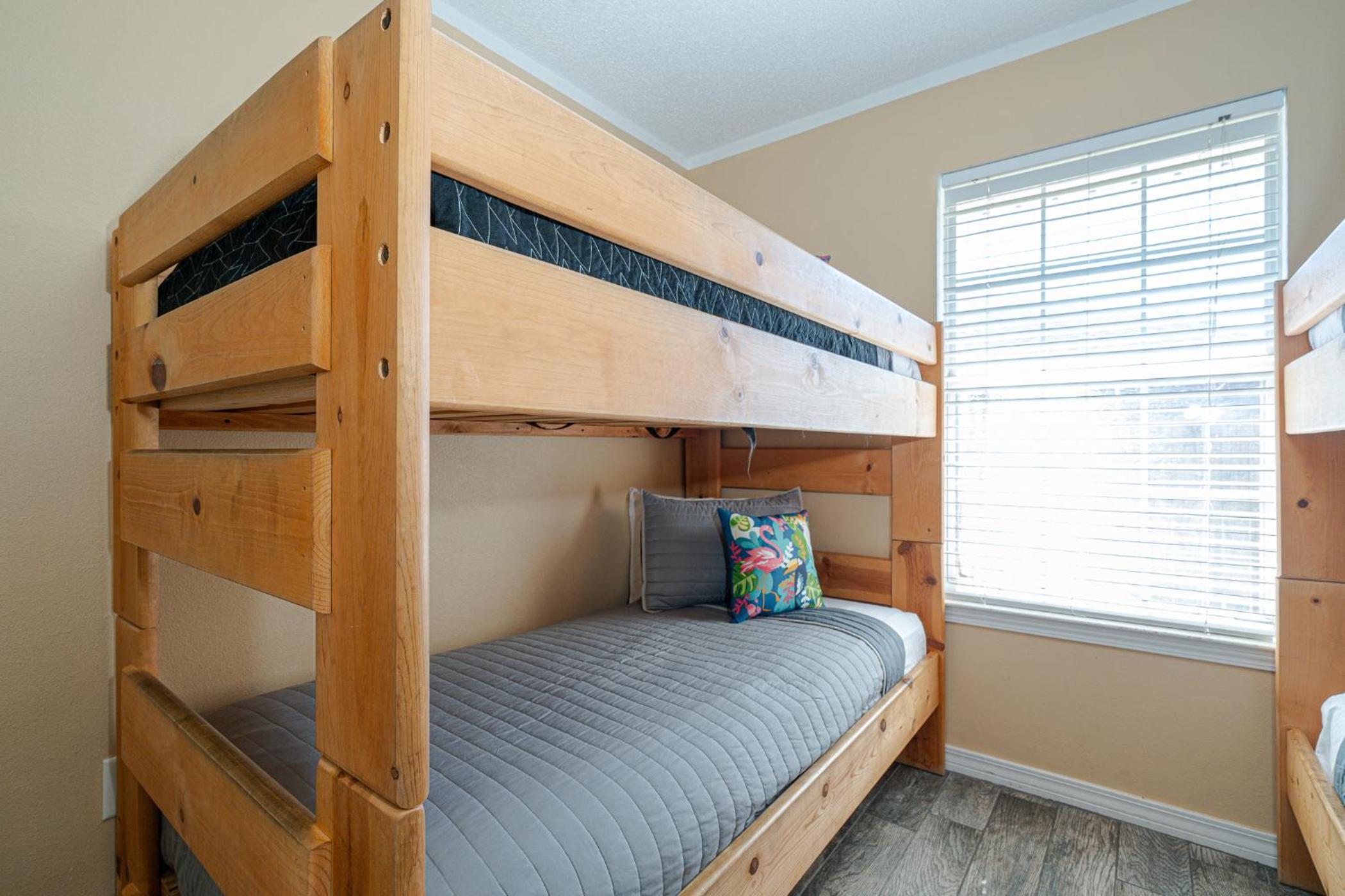 Three-Bedroom House - Photo 19