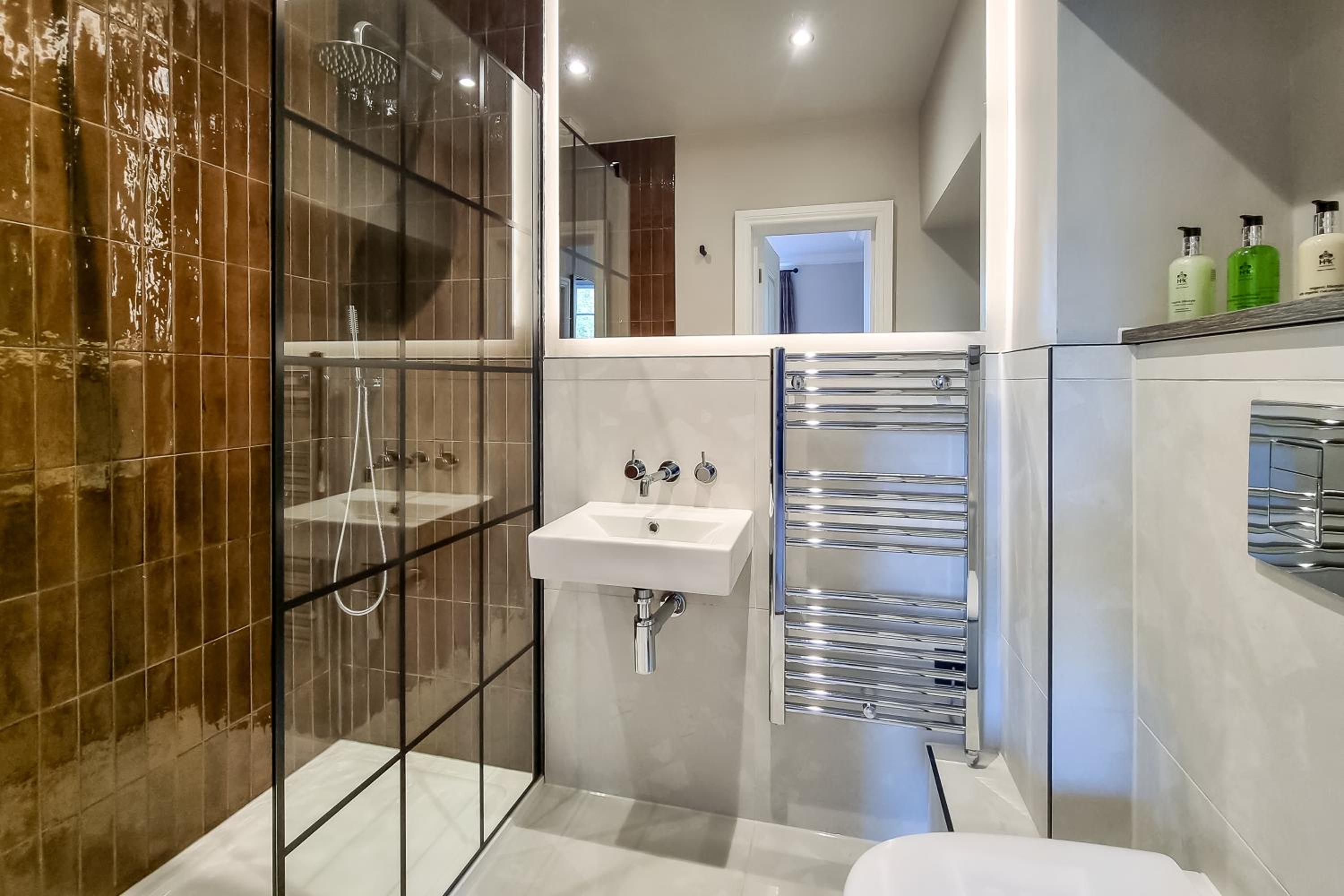 Double Suite - Photo 4