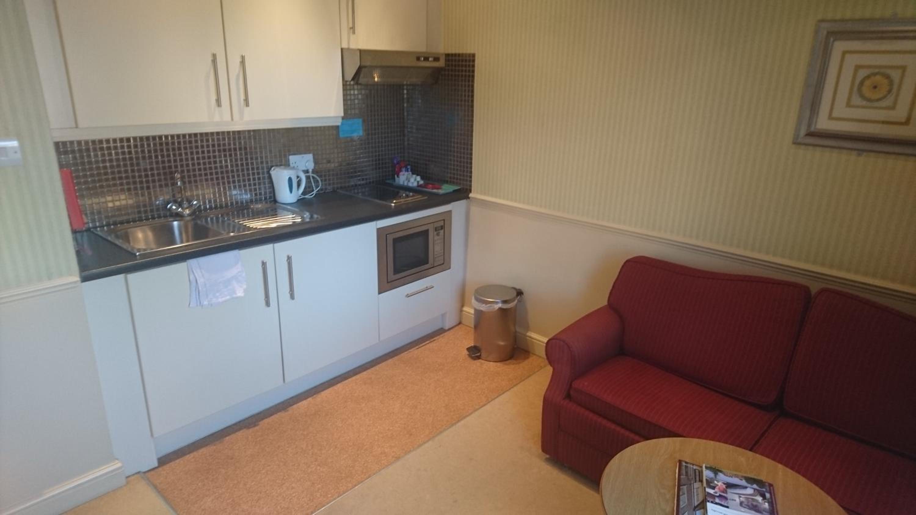 One-Room Apartment - Photo 1
