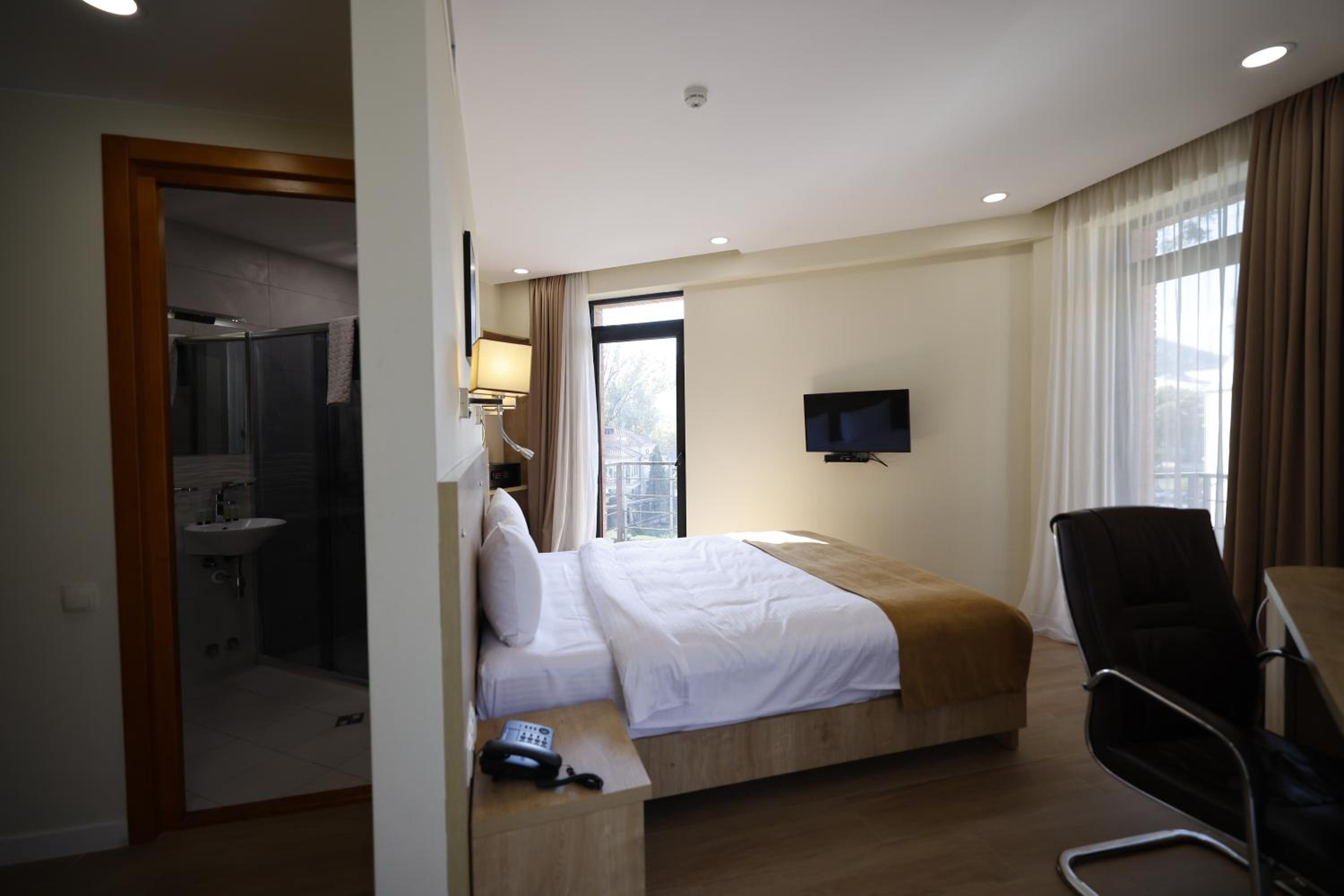 Superior Double Room - Photo 2