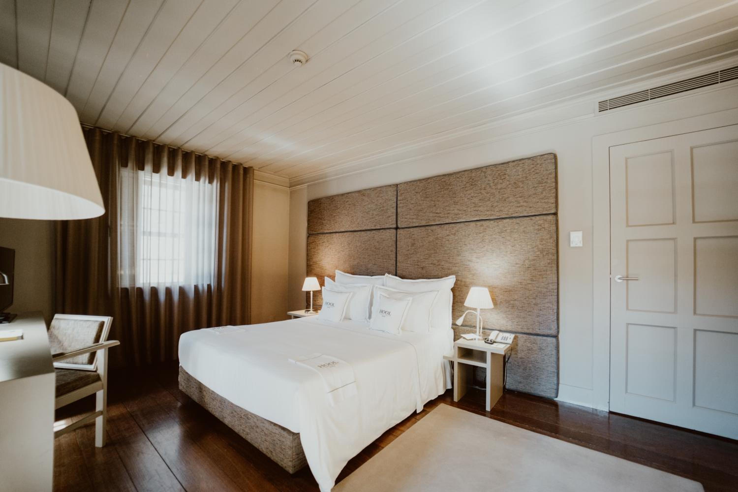 Deluxe Room - Photo 2
