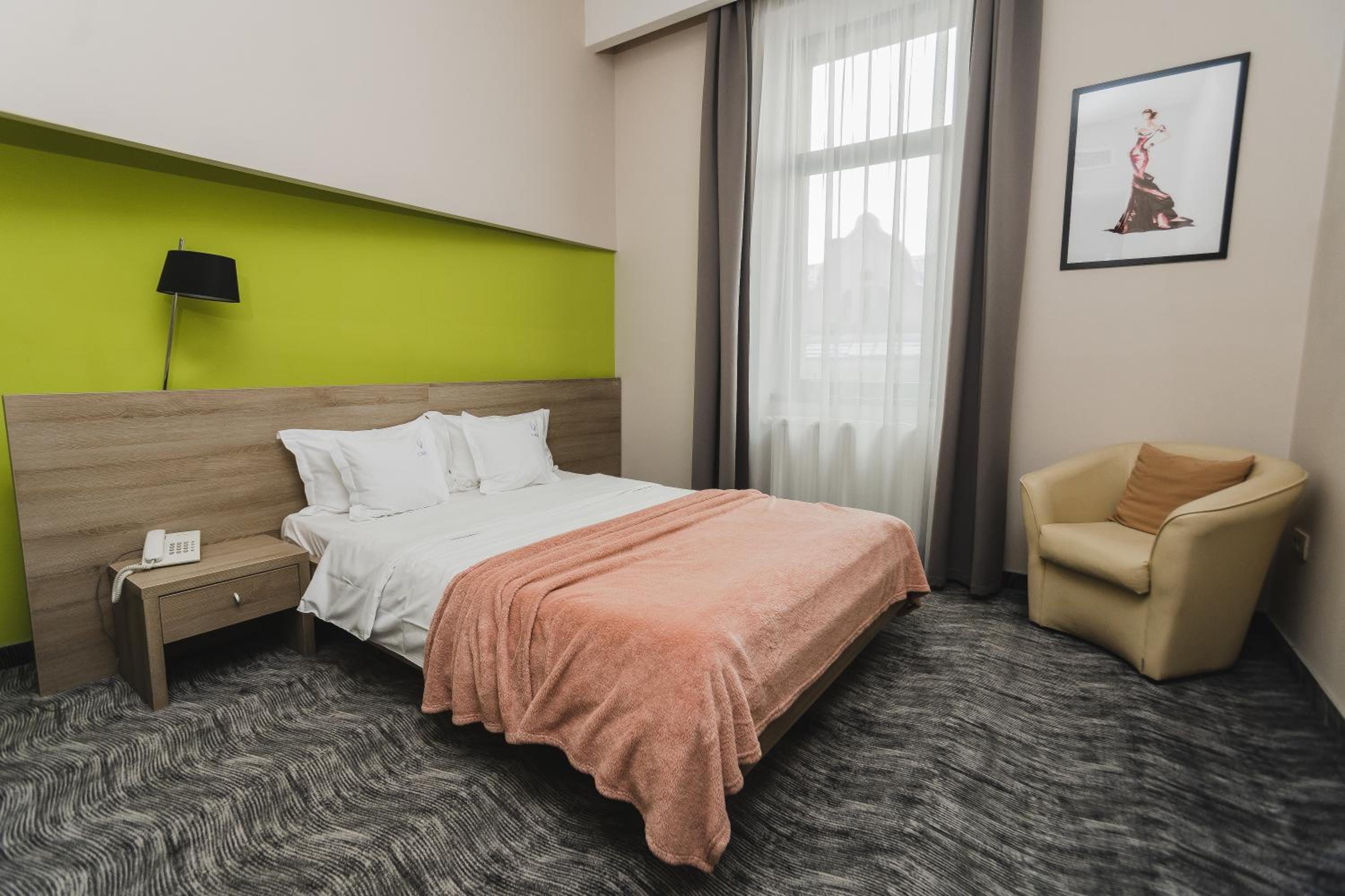 Standard Double Room - Photo 4