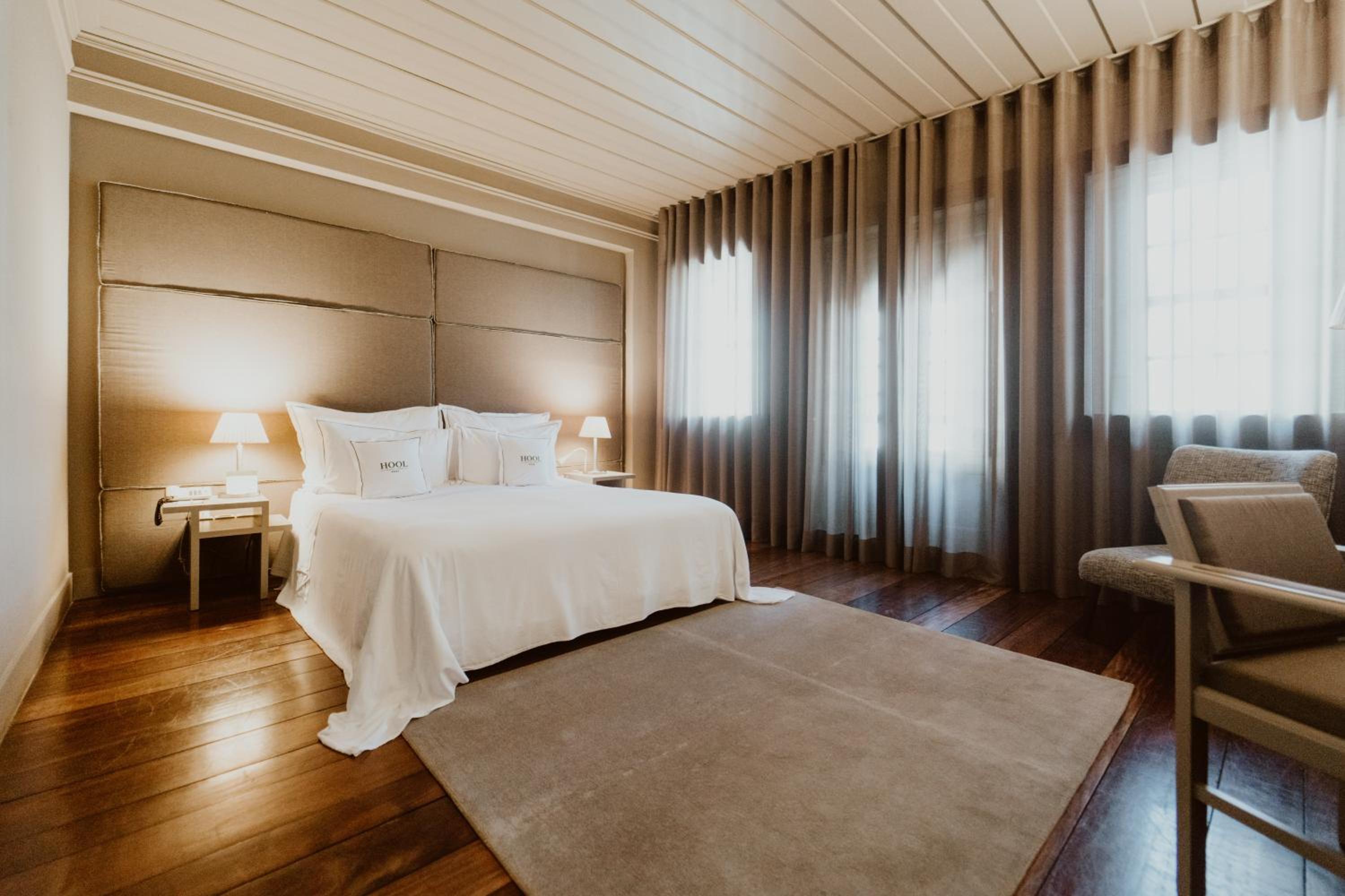 Standard Double Room - Photo 9