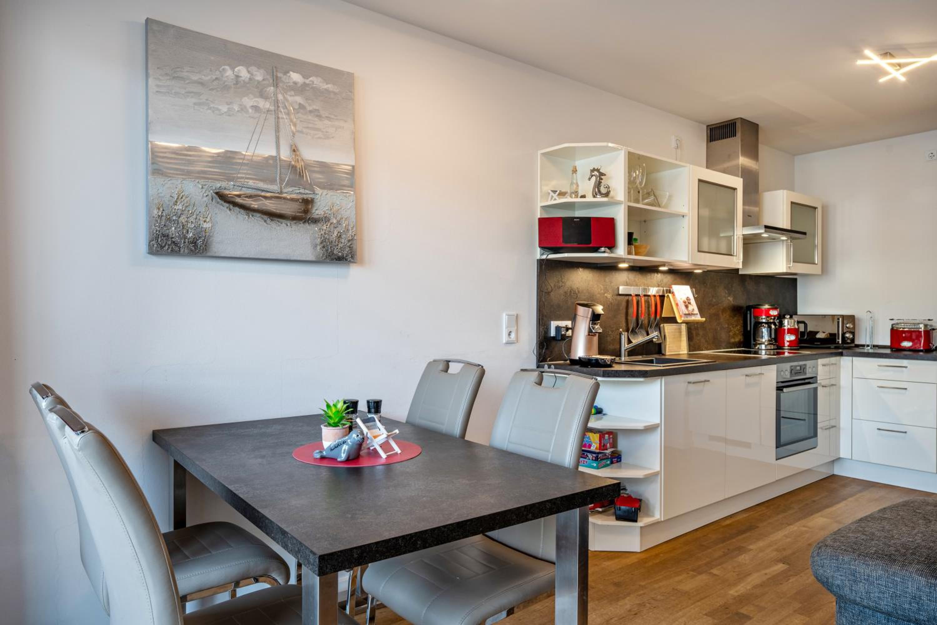 Superior One-Bedroom Apartment with Balcony photo 3