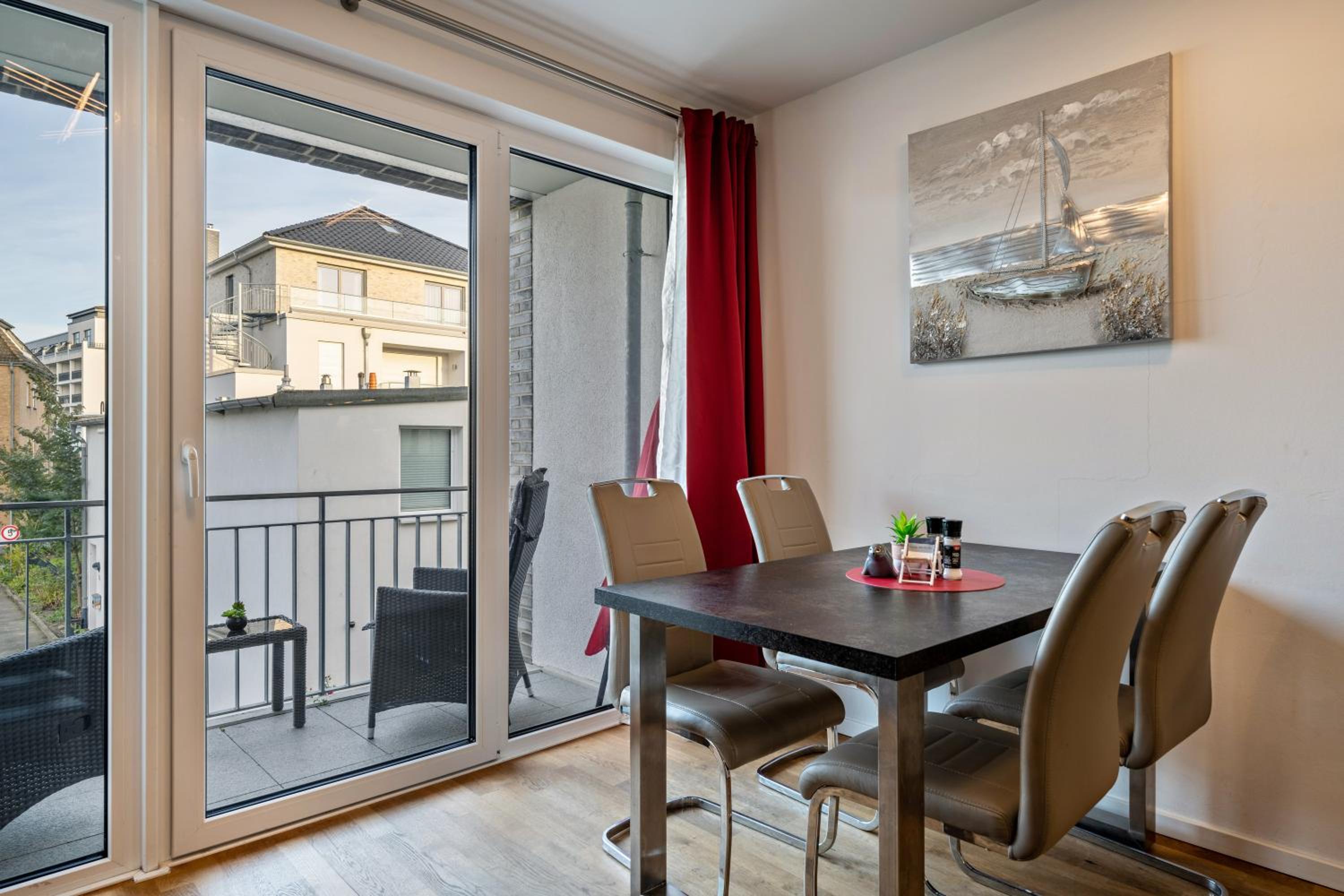 Superior One-Bedroom Apartment with Balcony photo 2