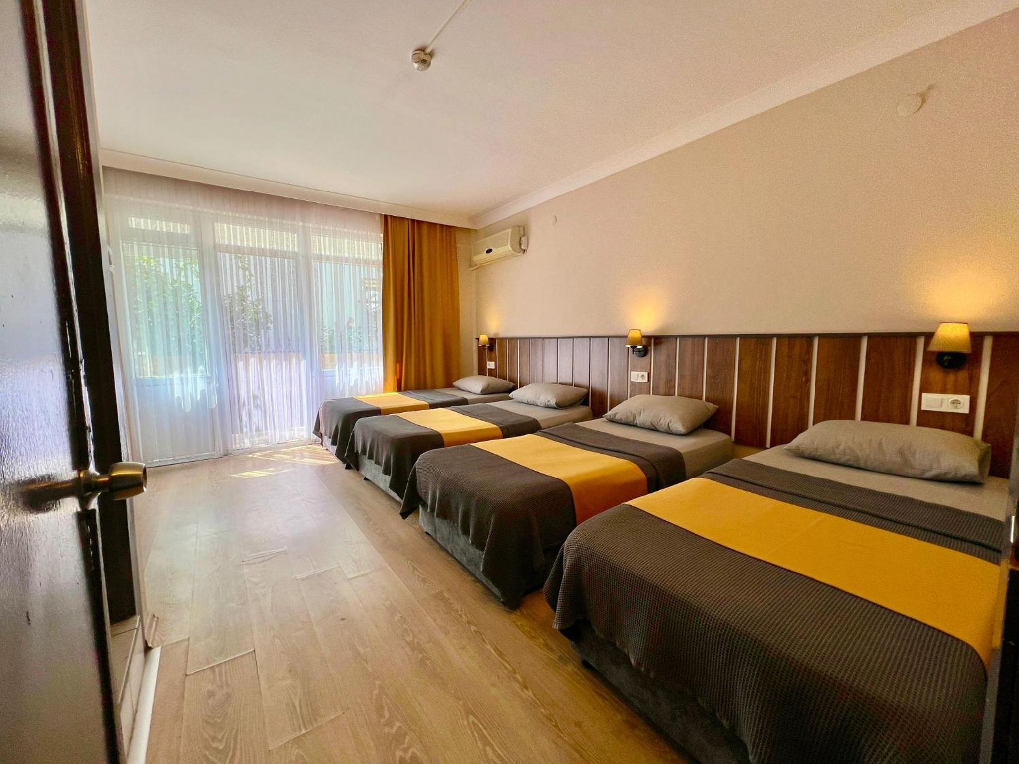 Quadruple Room photo 3