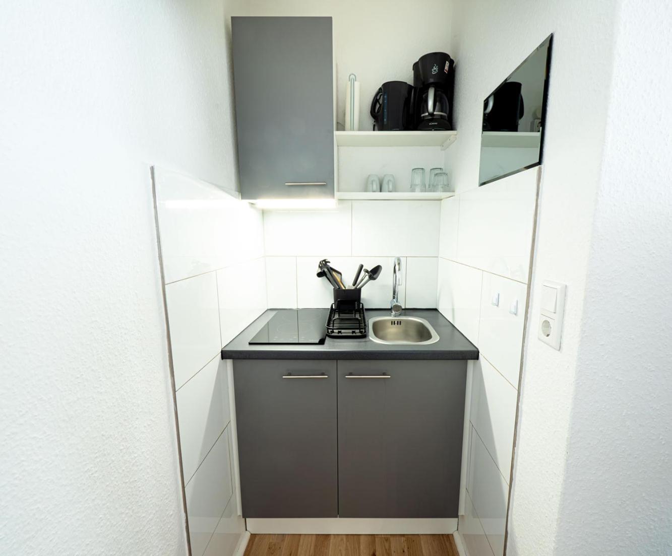 One-Bedroom Apartment photo 3