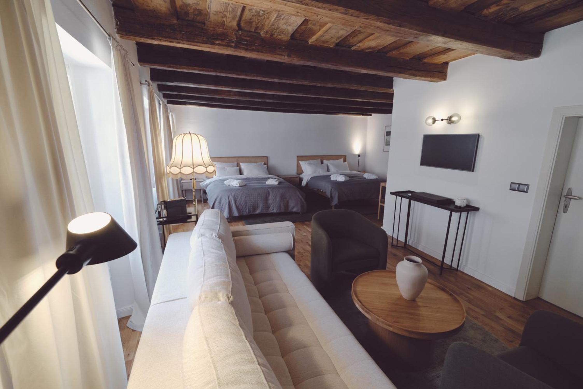 Deluxe Junior Suite