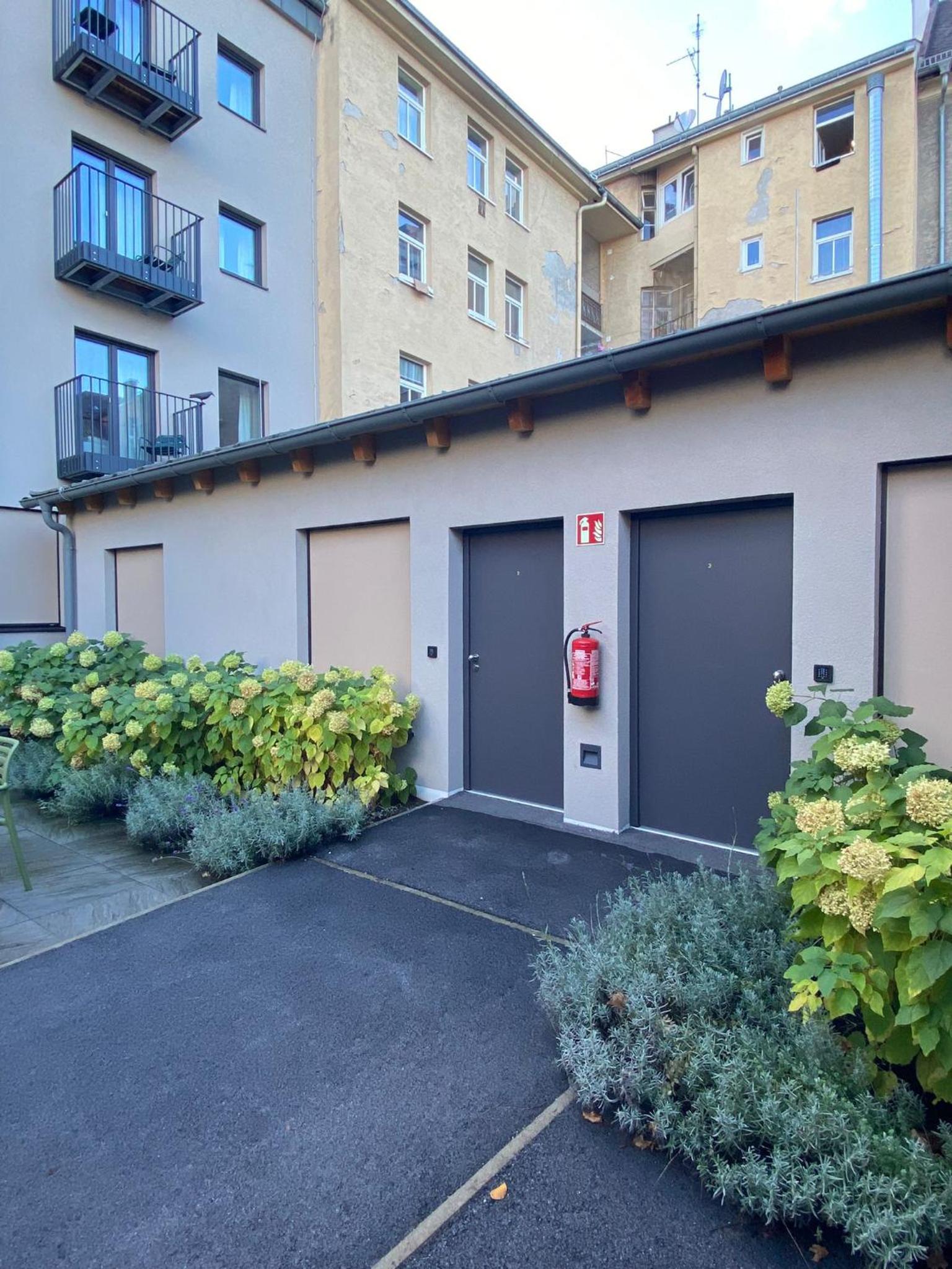  Urban Hideaway - ground floor with garden window - Photo 6