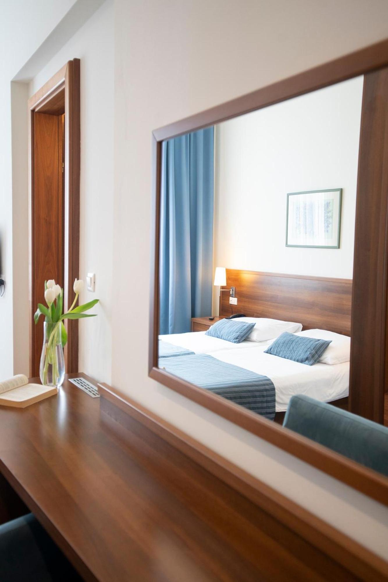 Premium Double Room - Photo 3