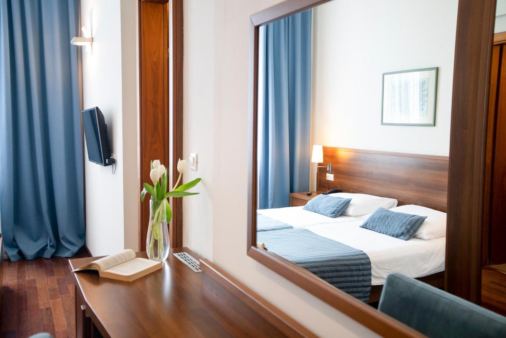 Premium Double Room - Photo 1