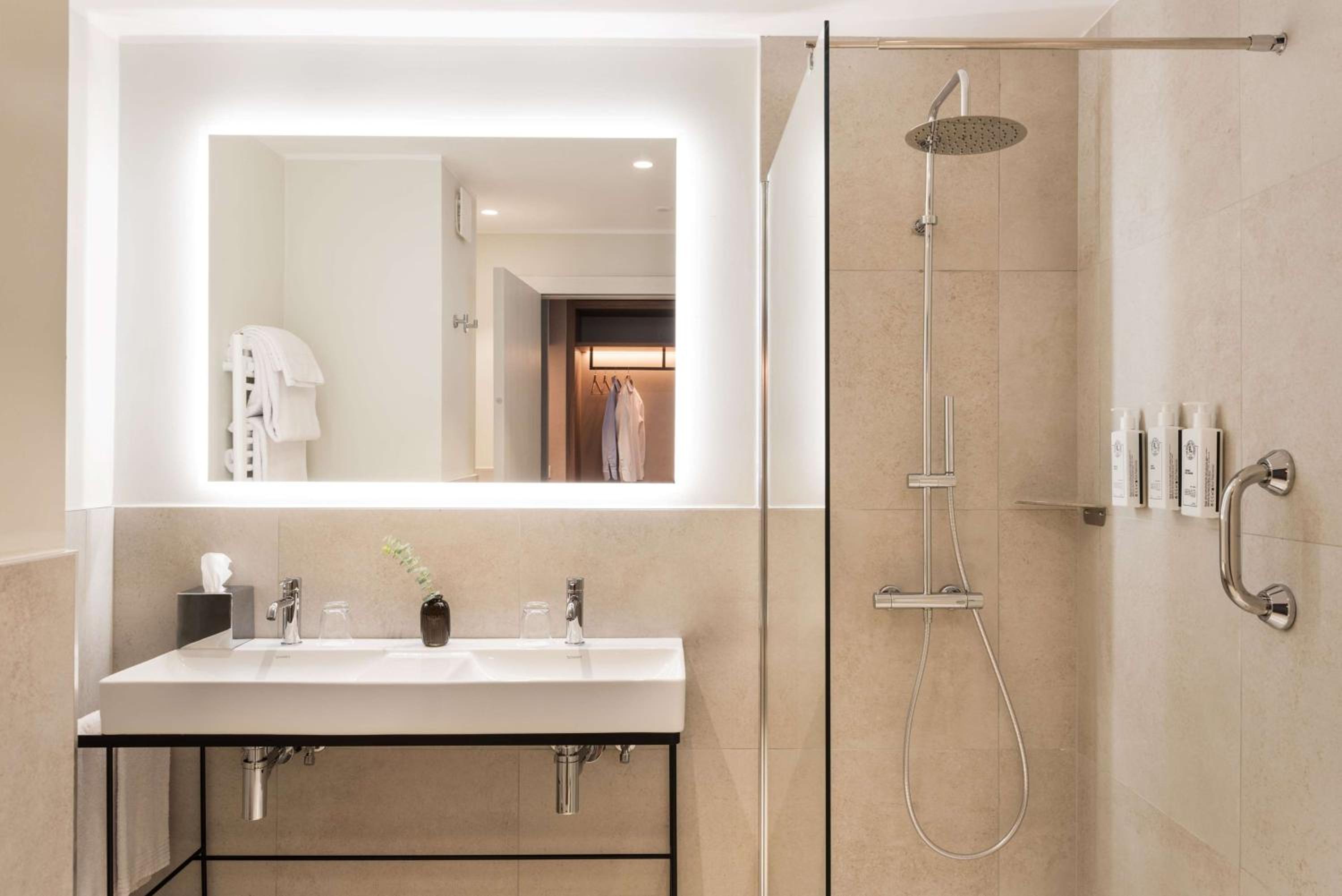 Junior Suite - Photo 8