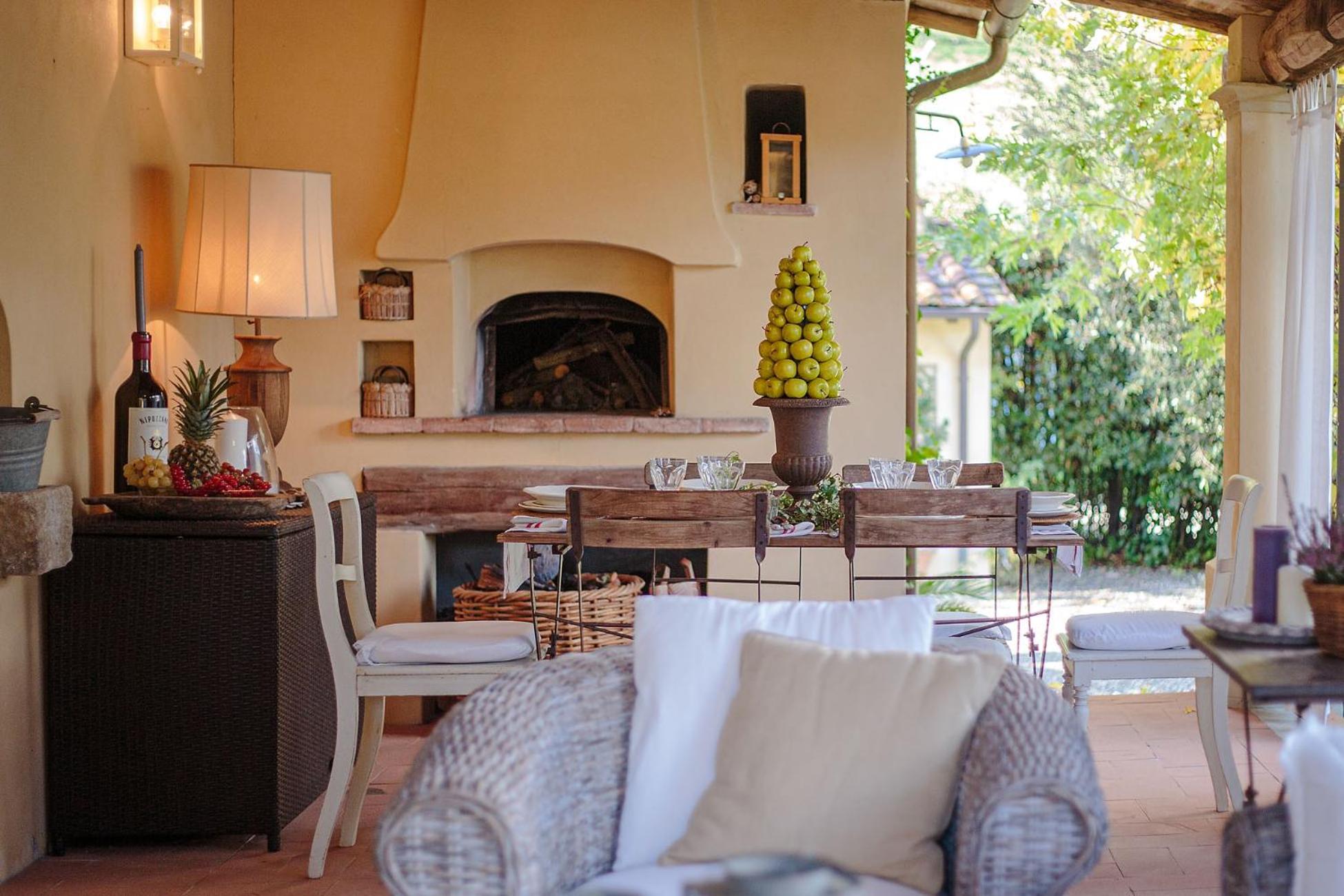Villa photo 2