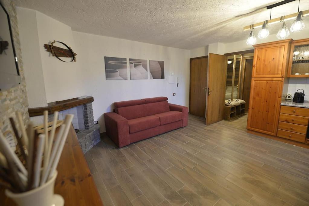 One-Bedroom Apartment photo 3