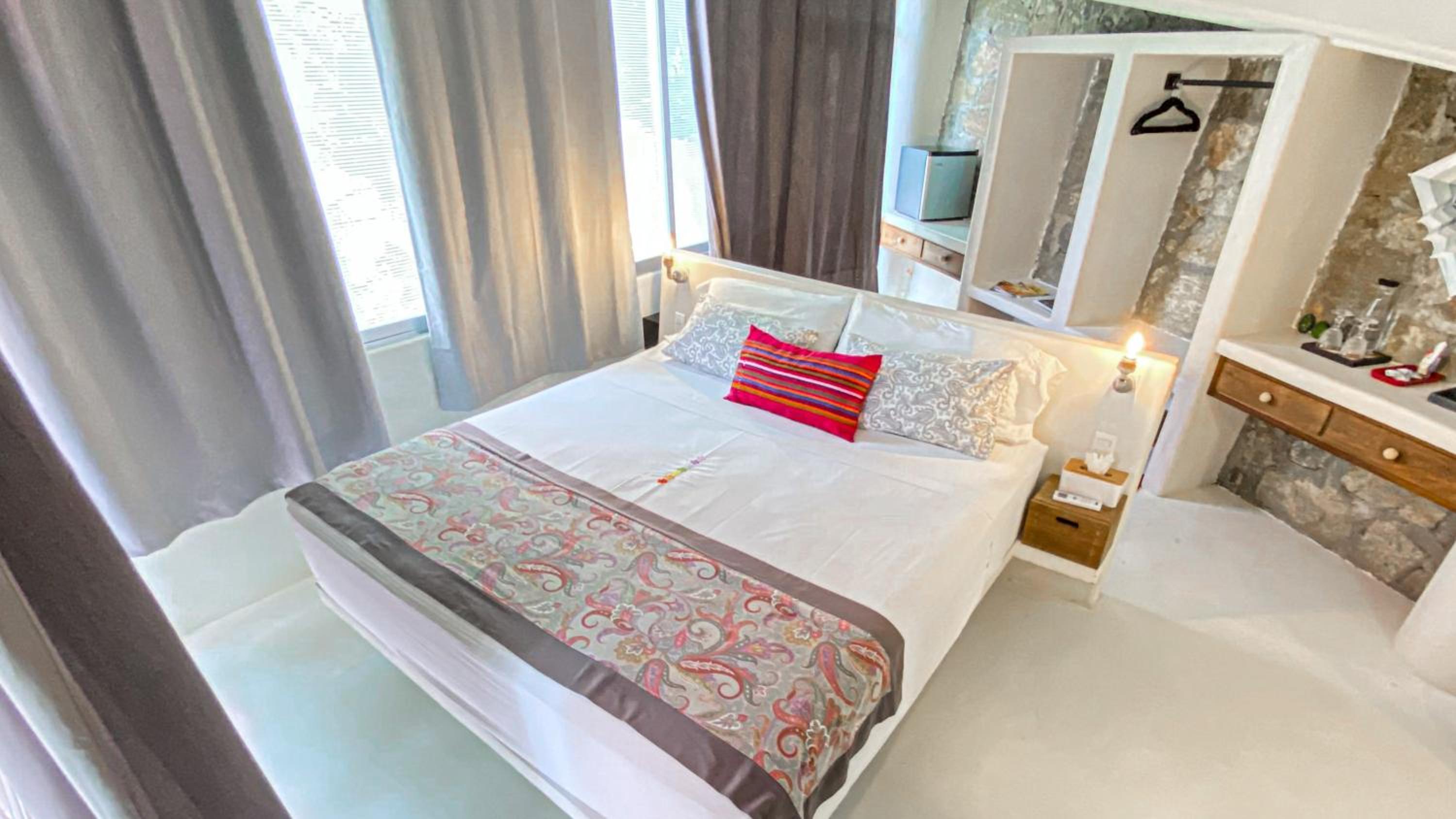 Standard Suite - Photo 5