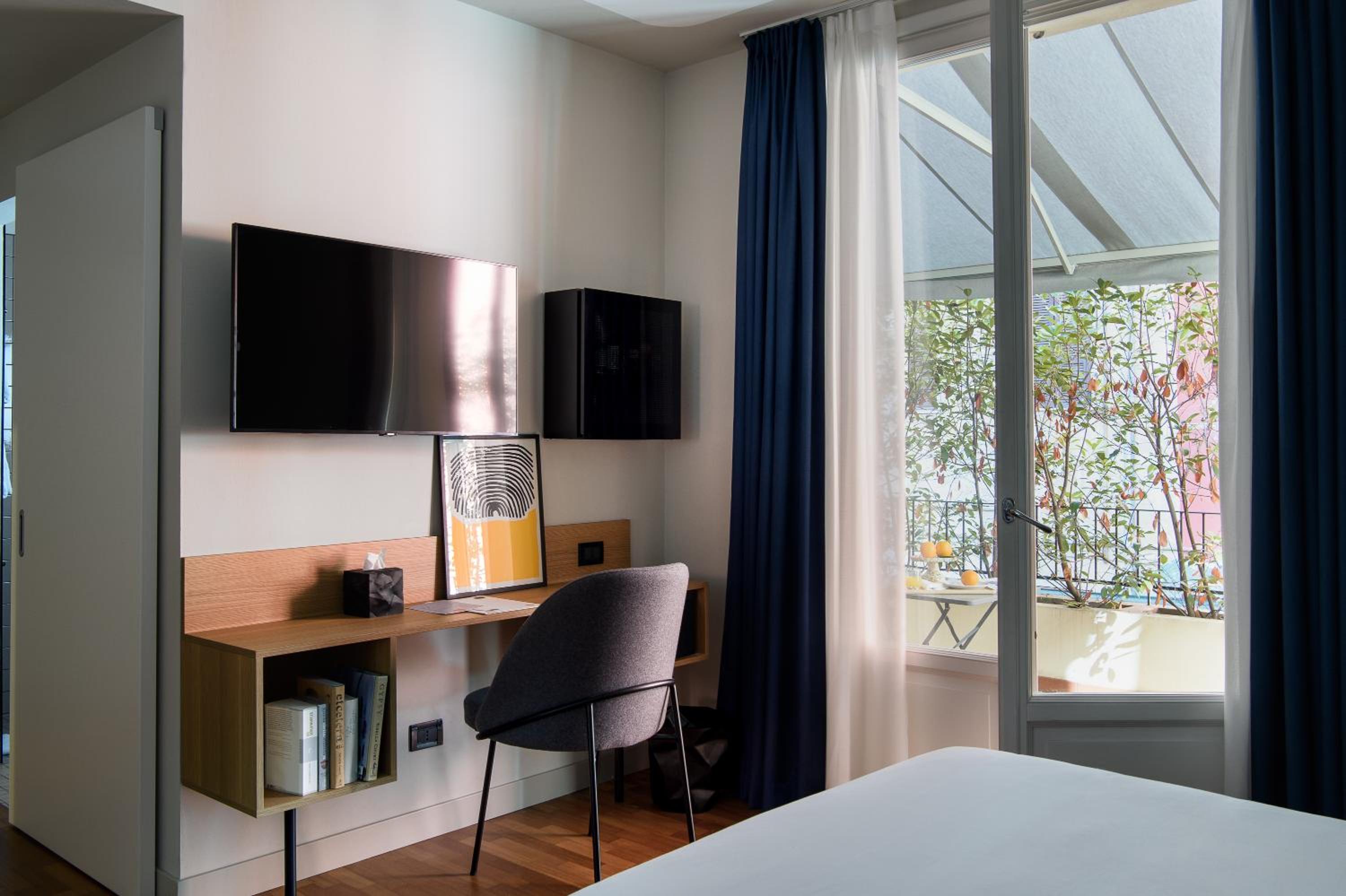 Double Room Basic - Photo 3