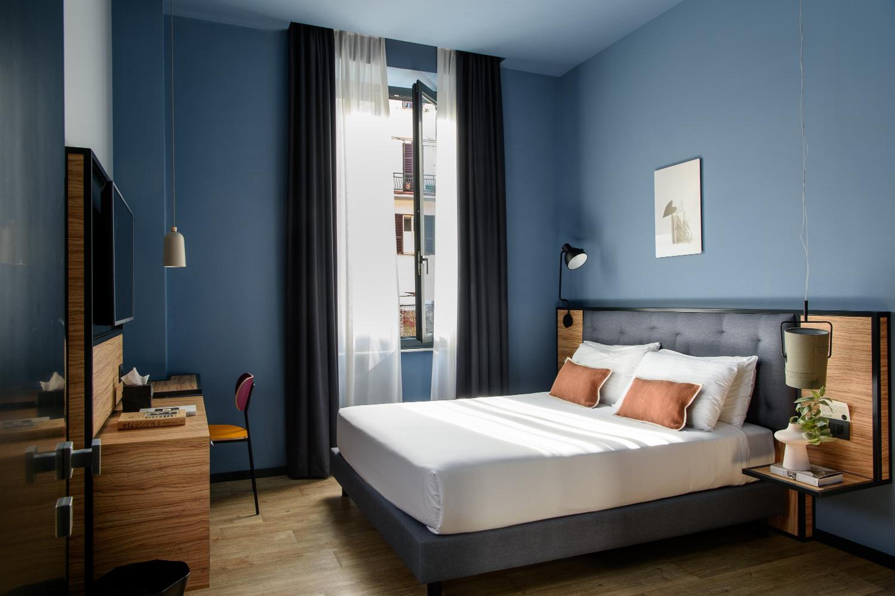 Standard Double Room - Photo 3