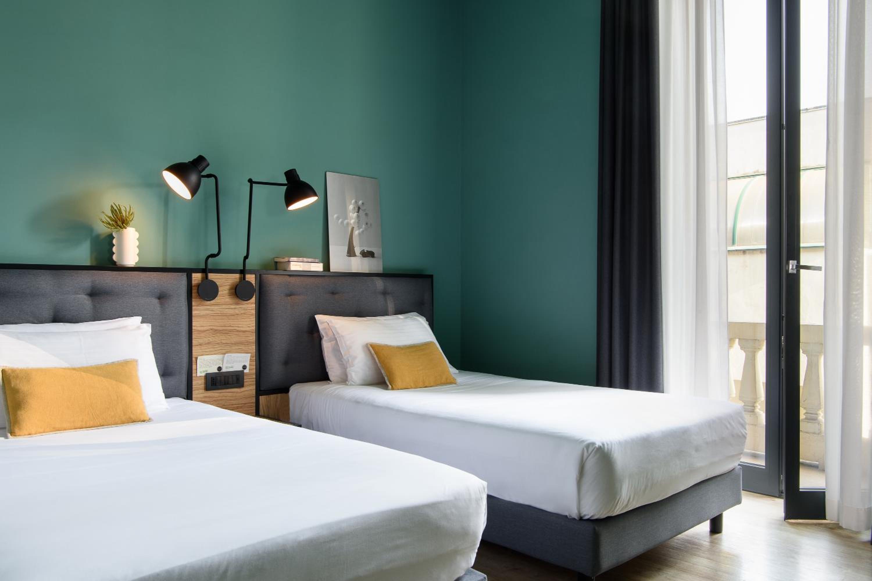 Superior Twin Room - Photo 1