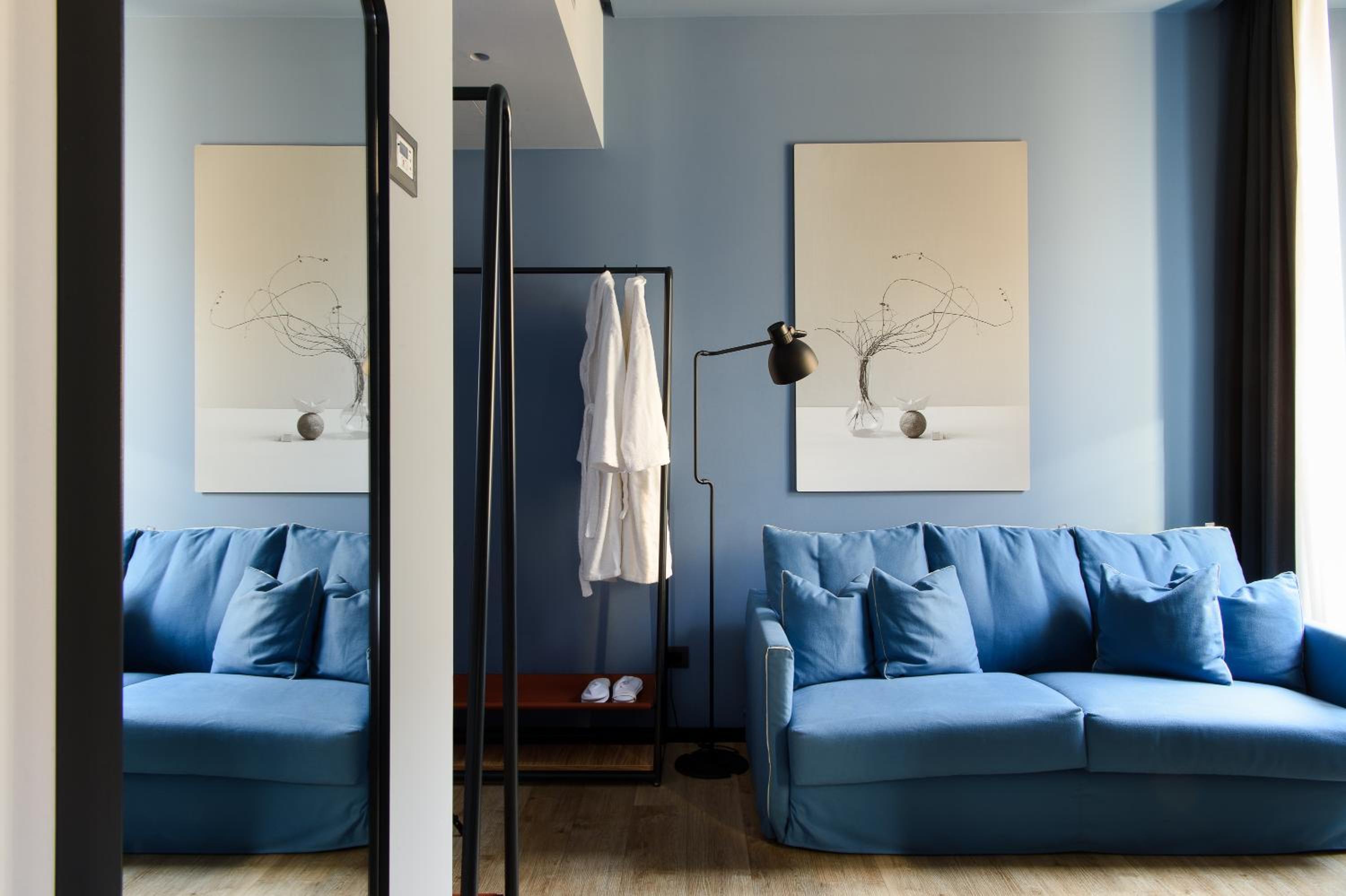 Deluxe Junior Suite - Photo 4