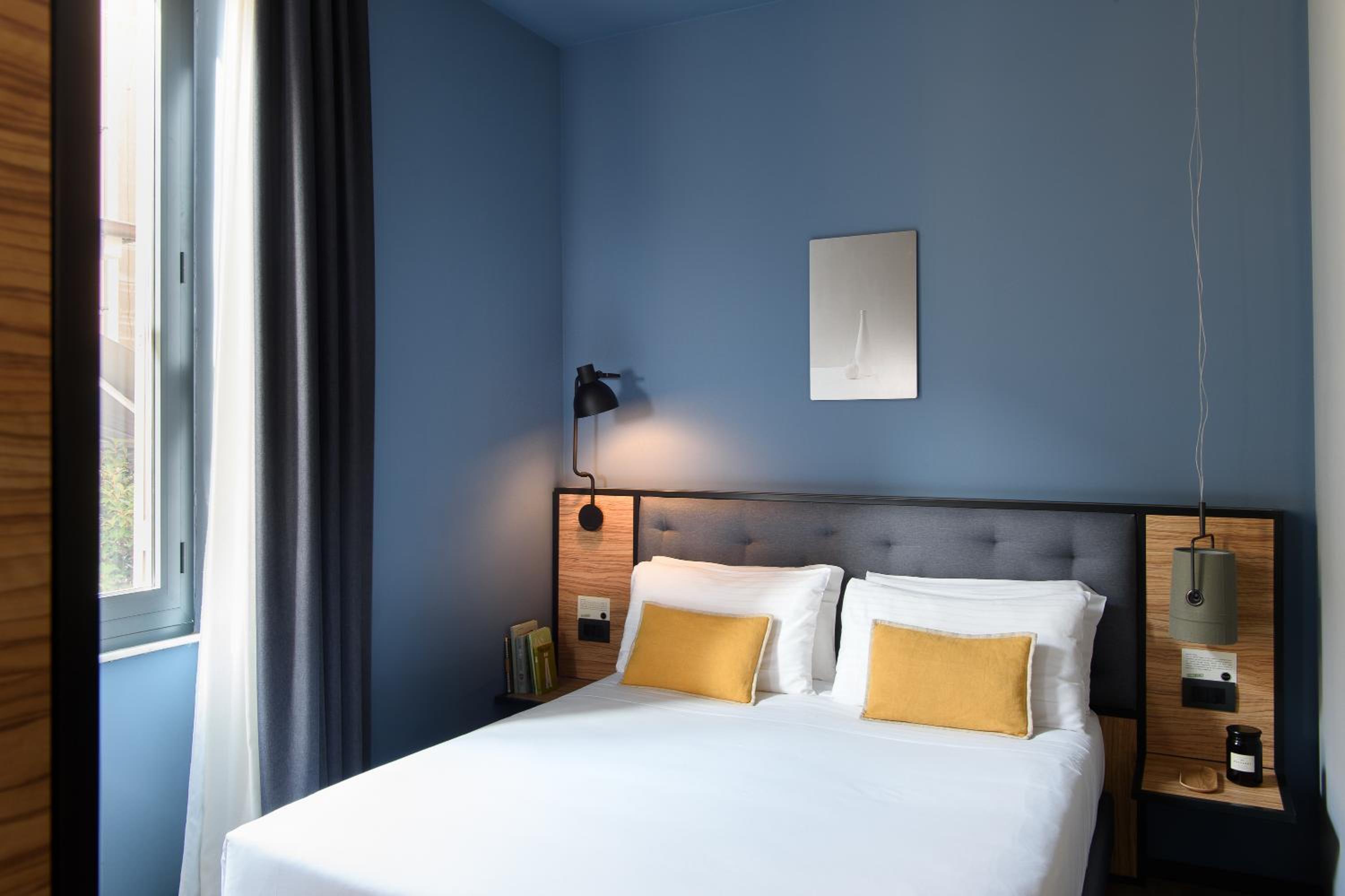 Deluxe Junior Suite - Photo 2