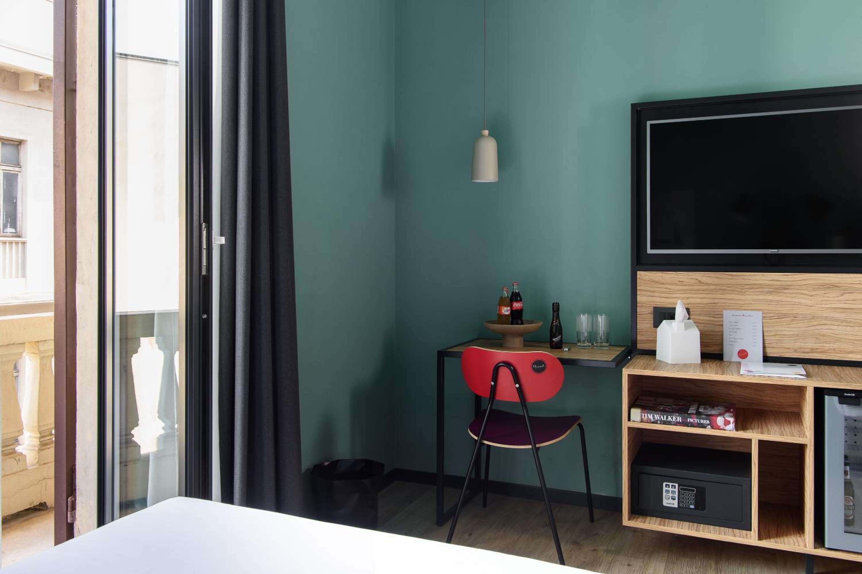 Superior Twin Room - Photo 4