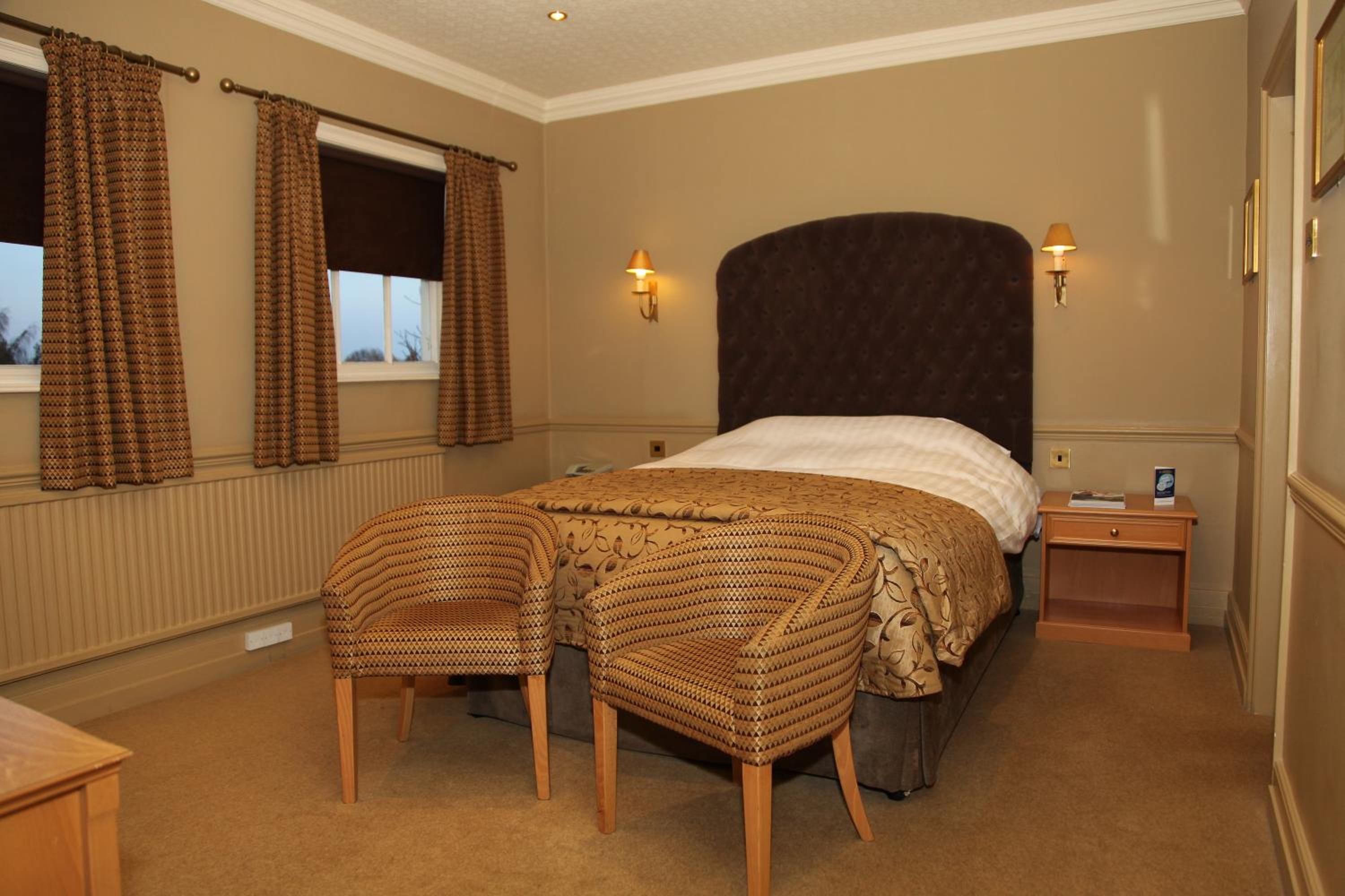 Standard Double Room - Non-Smoking - Photo 5