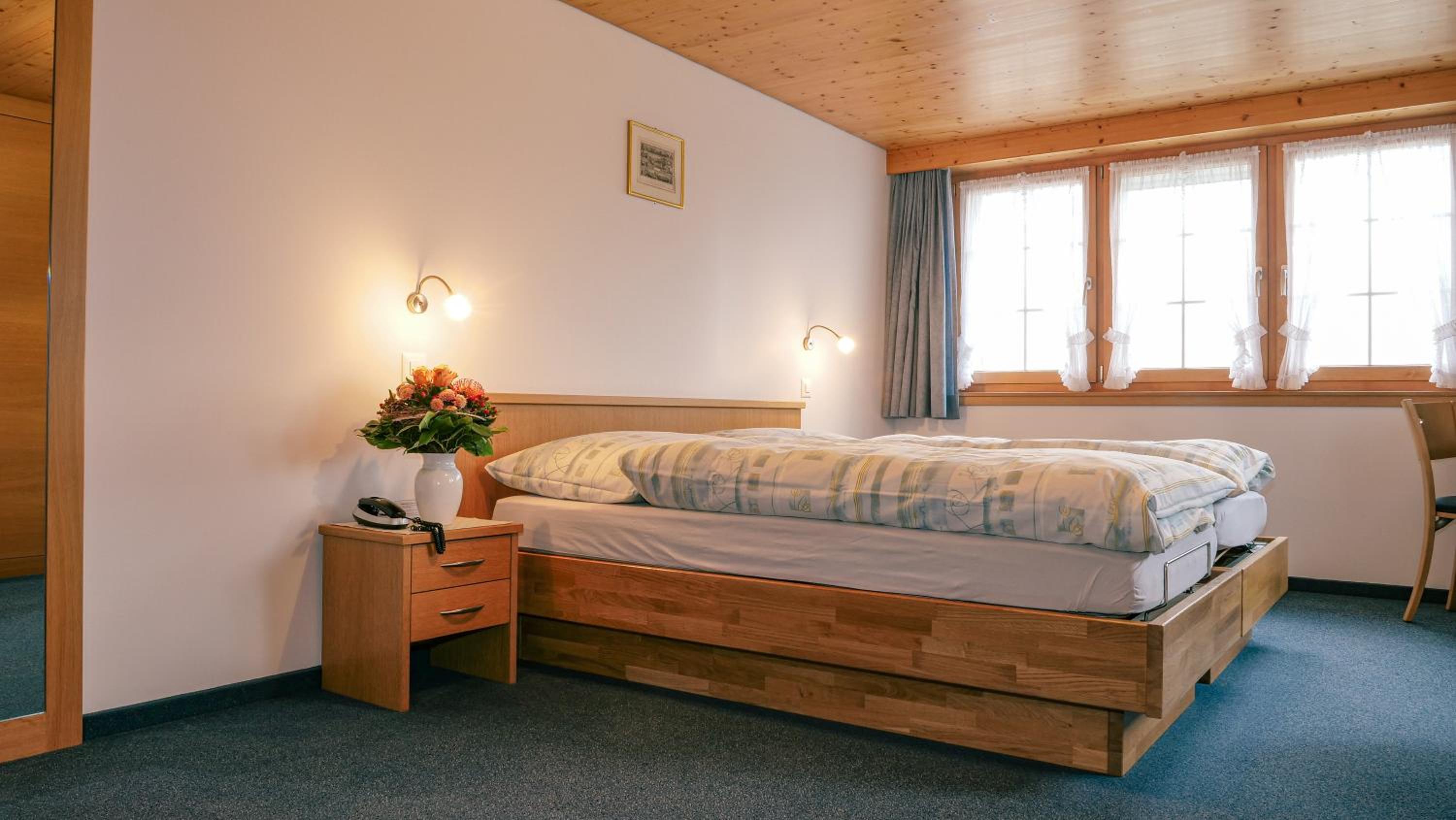 Large Double Room photo 1