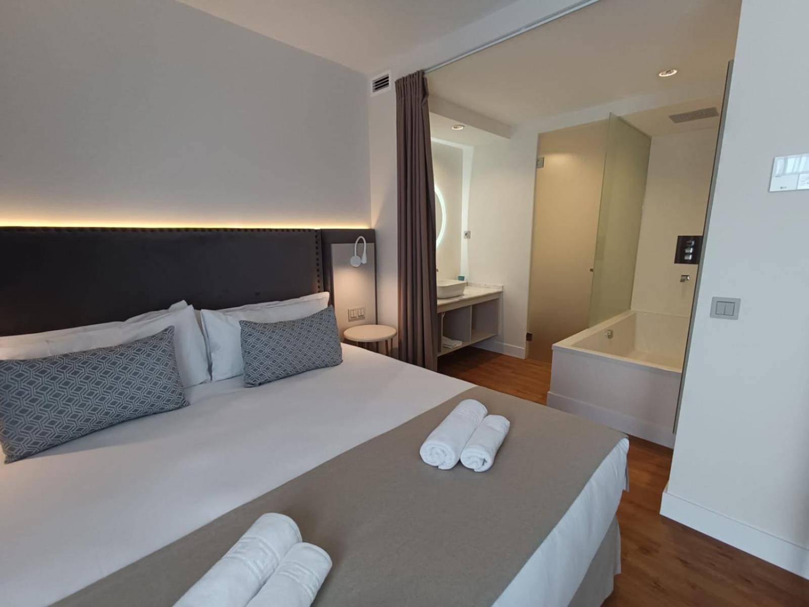 Junior Suite - Photo 13