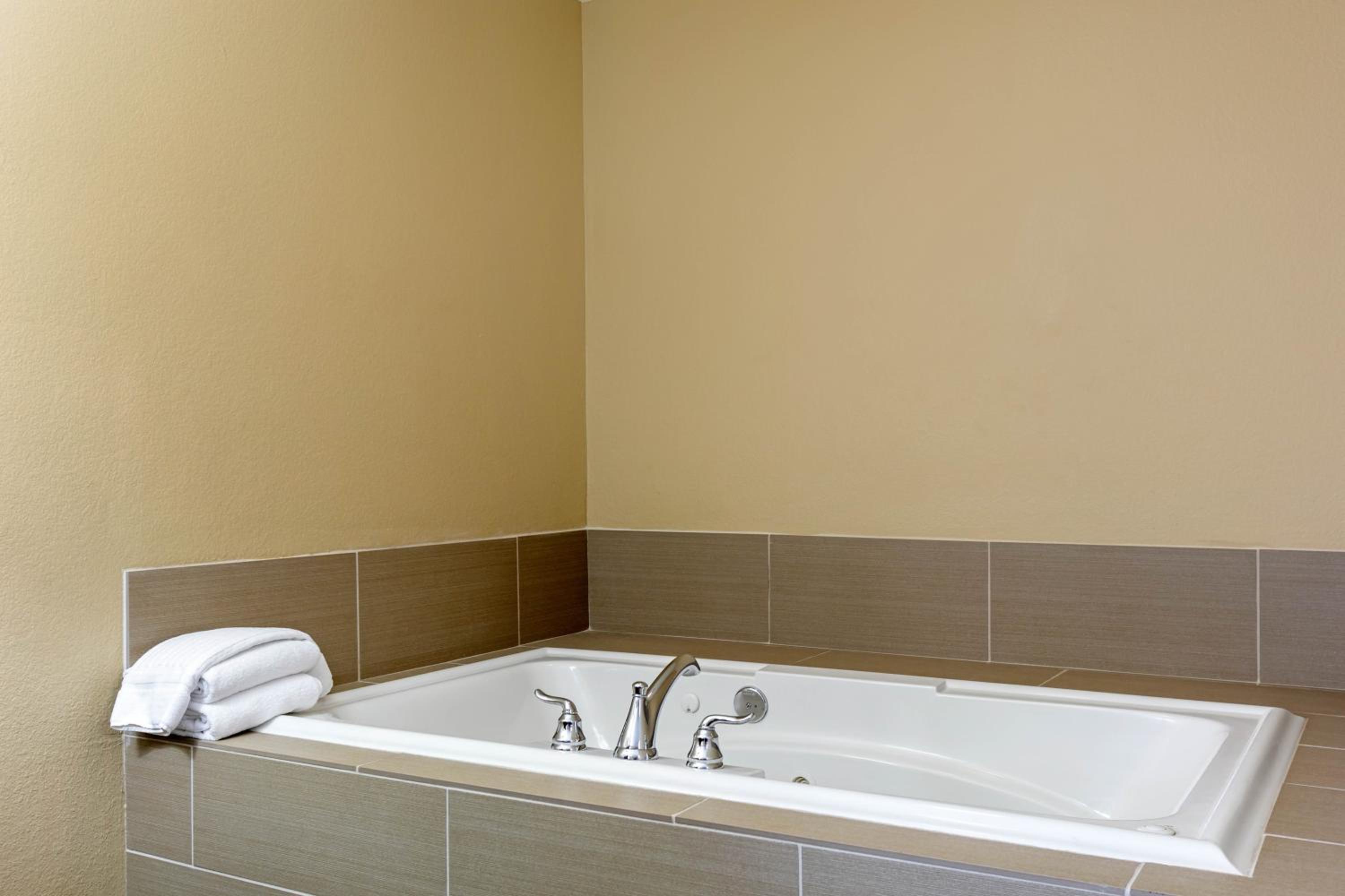 Superior King Suite - Non-Smoking