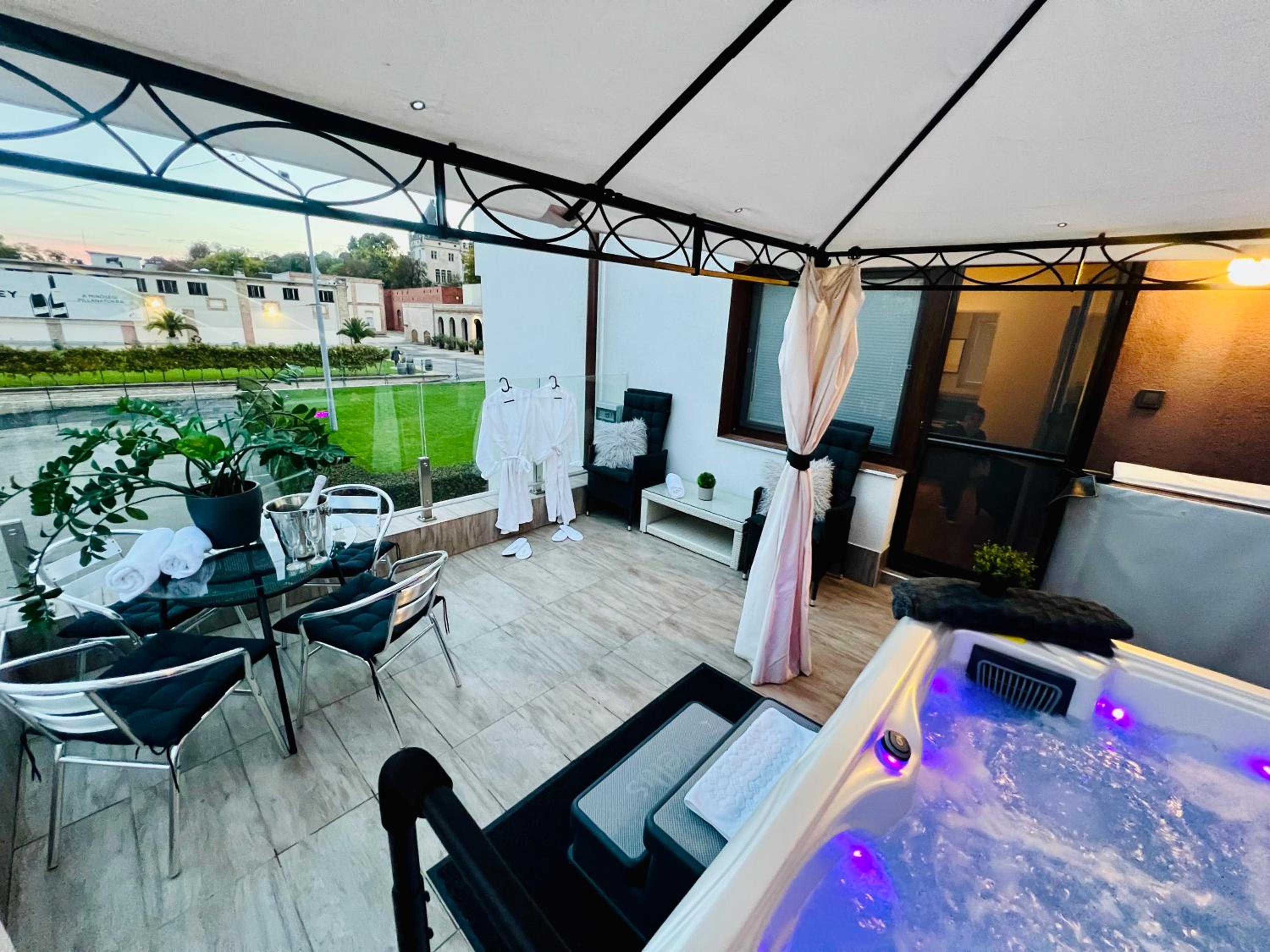 Suite with Spa Bath