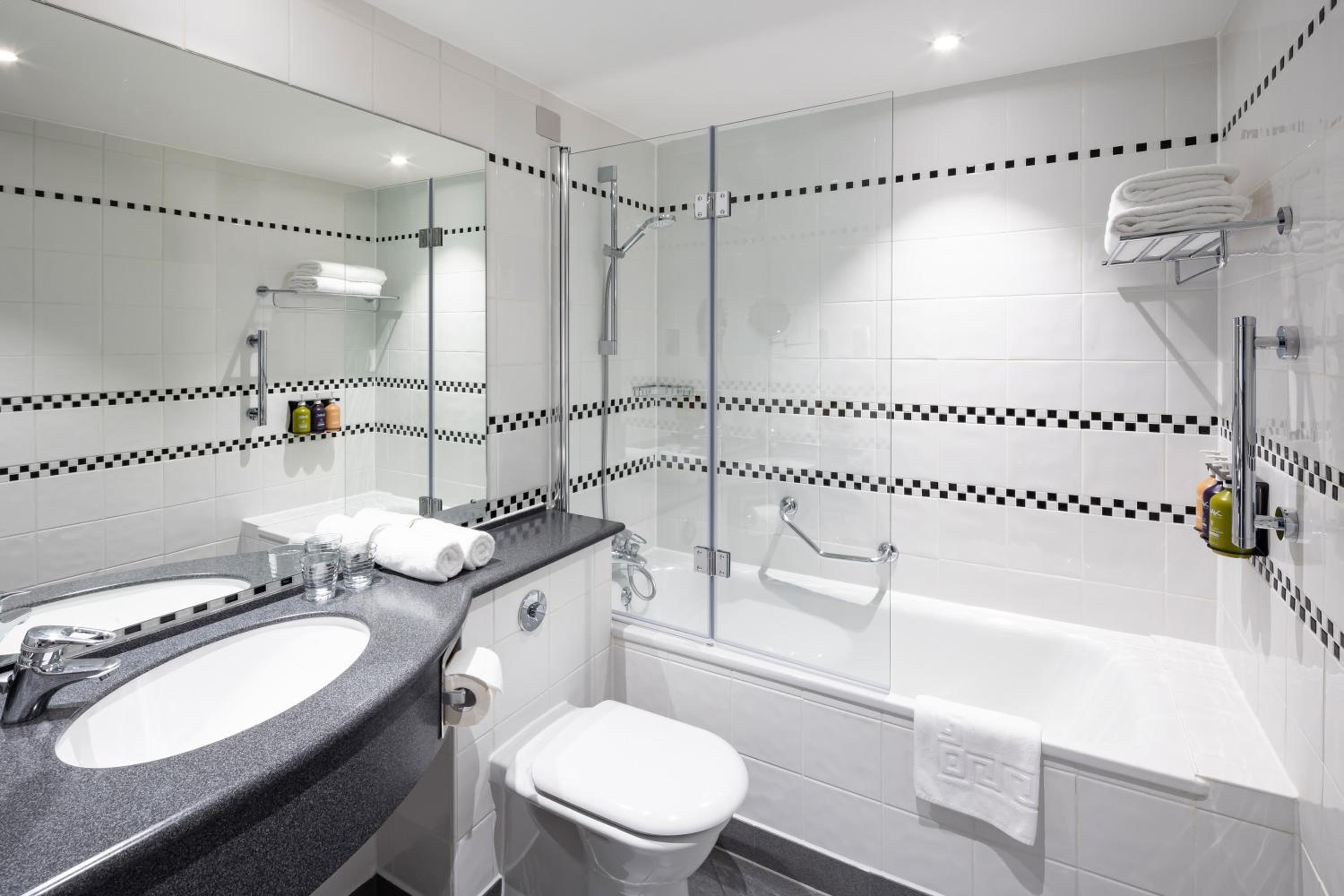 Premium Room - Photo 5