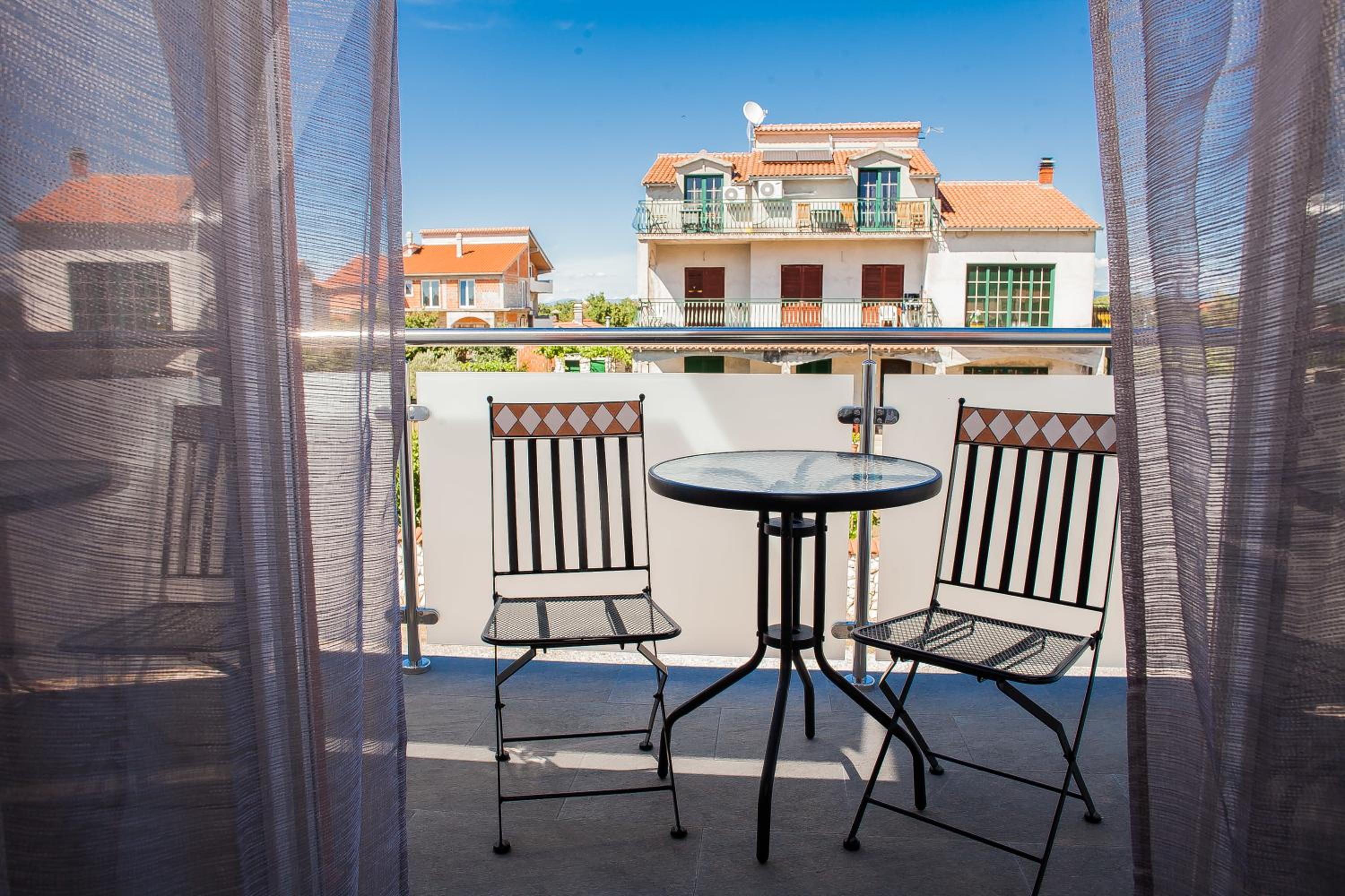 Deluxe Double Room with Balcony photo 2