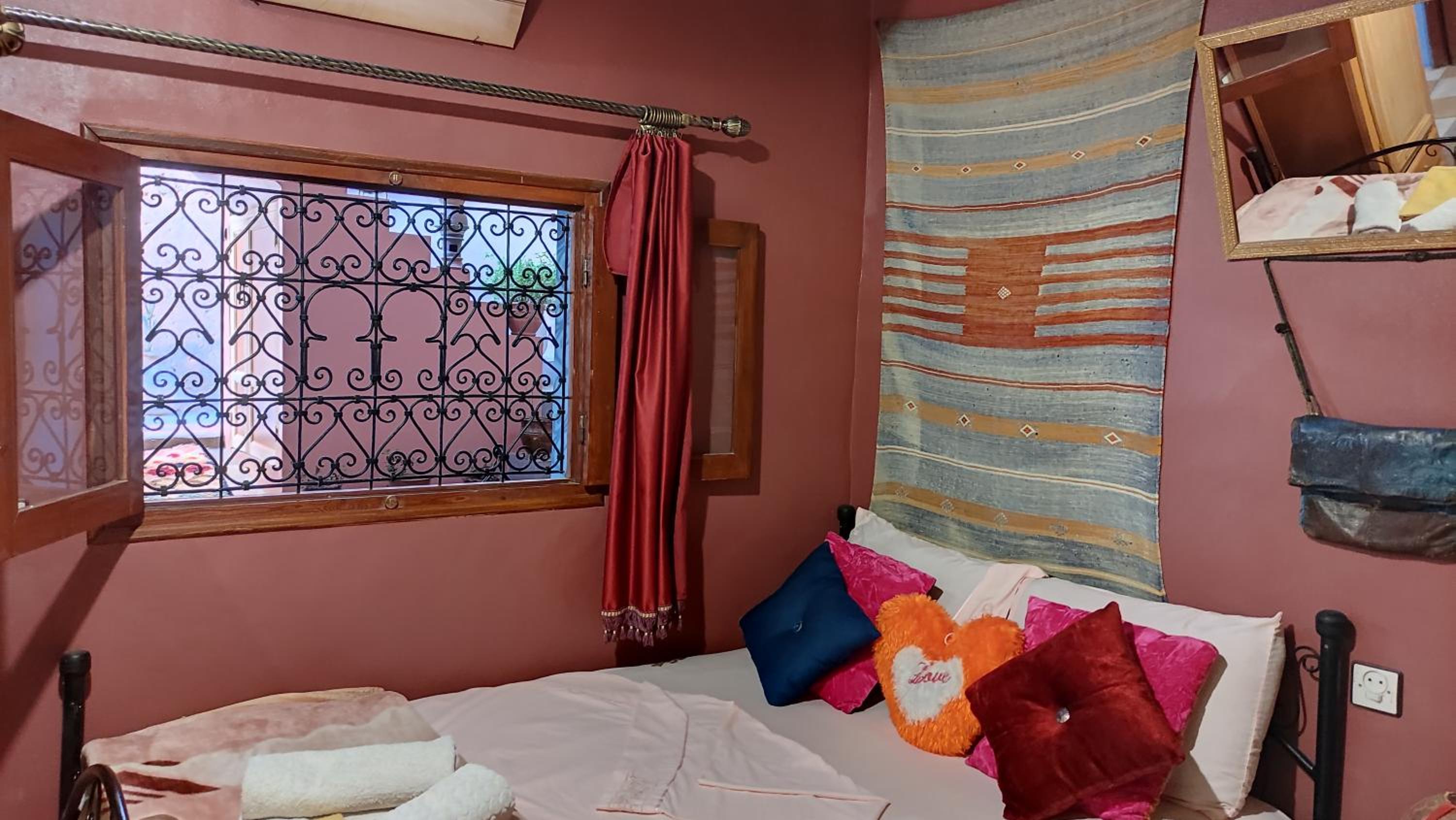Double Room - Photo 2