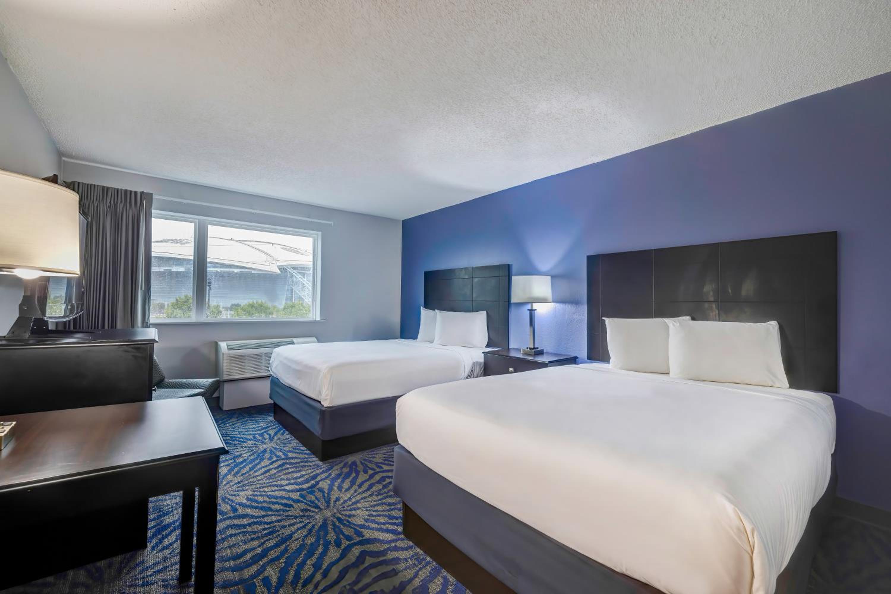 Quadruple Room - Non-Smoking - Photo 11
