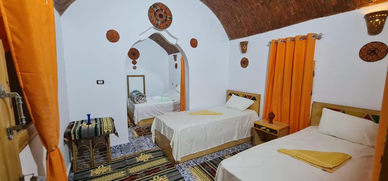 Family Room with Side Sea View - Photo 12