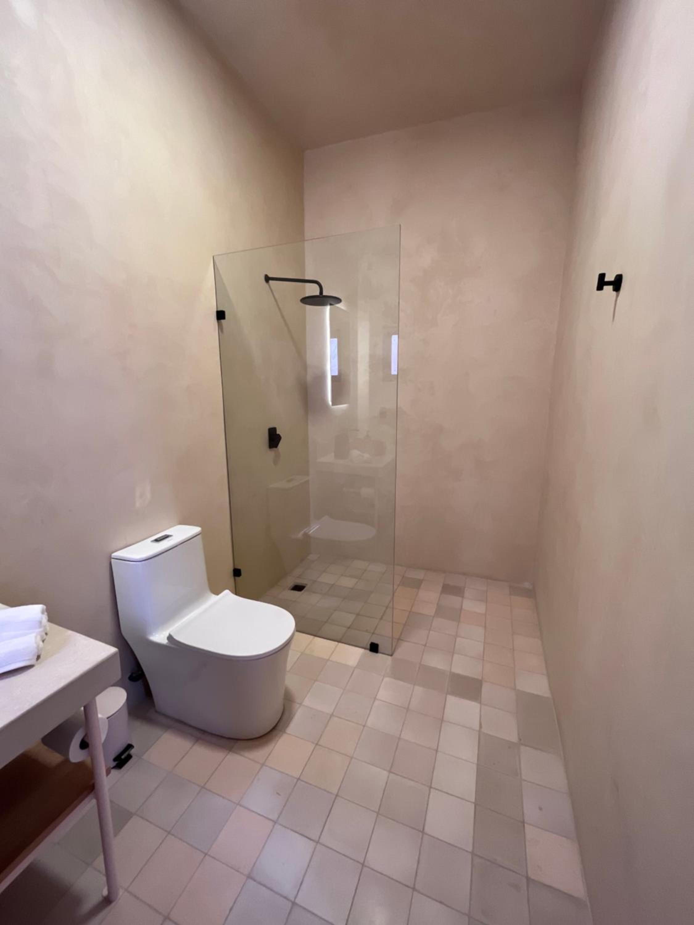 Twin Room - Photo 15