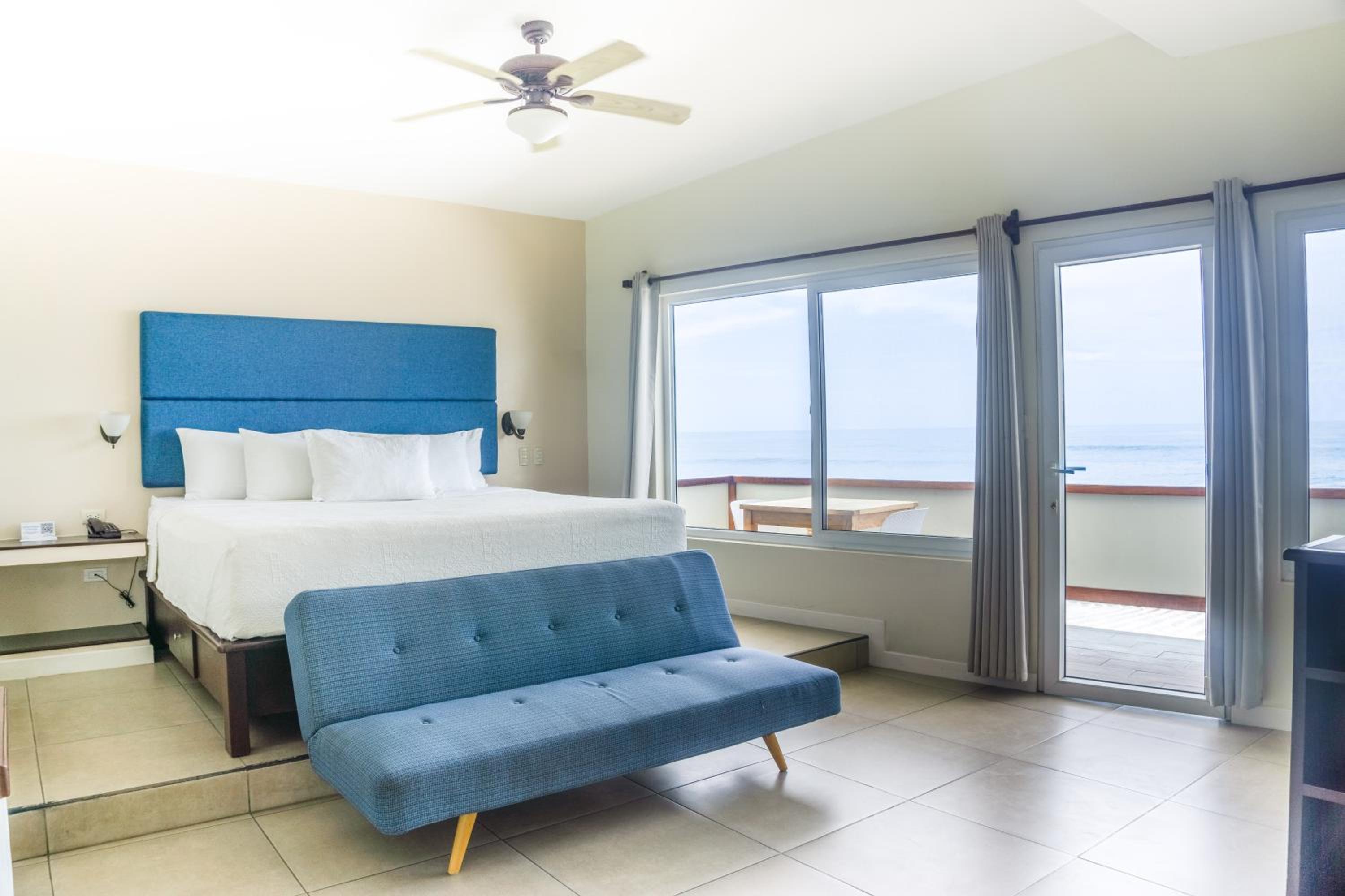 King Room with Sea View photo 2