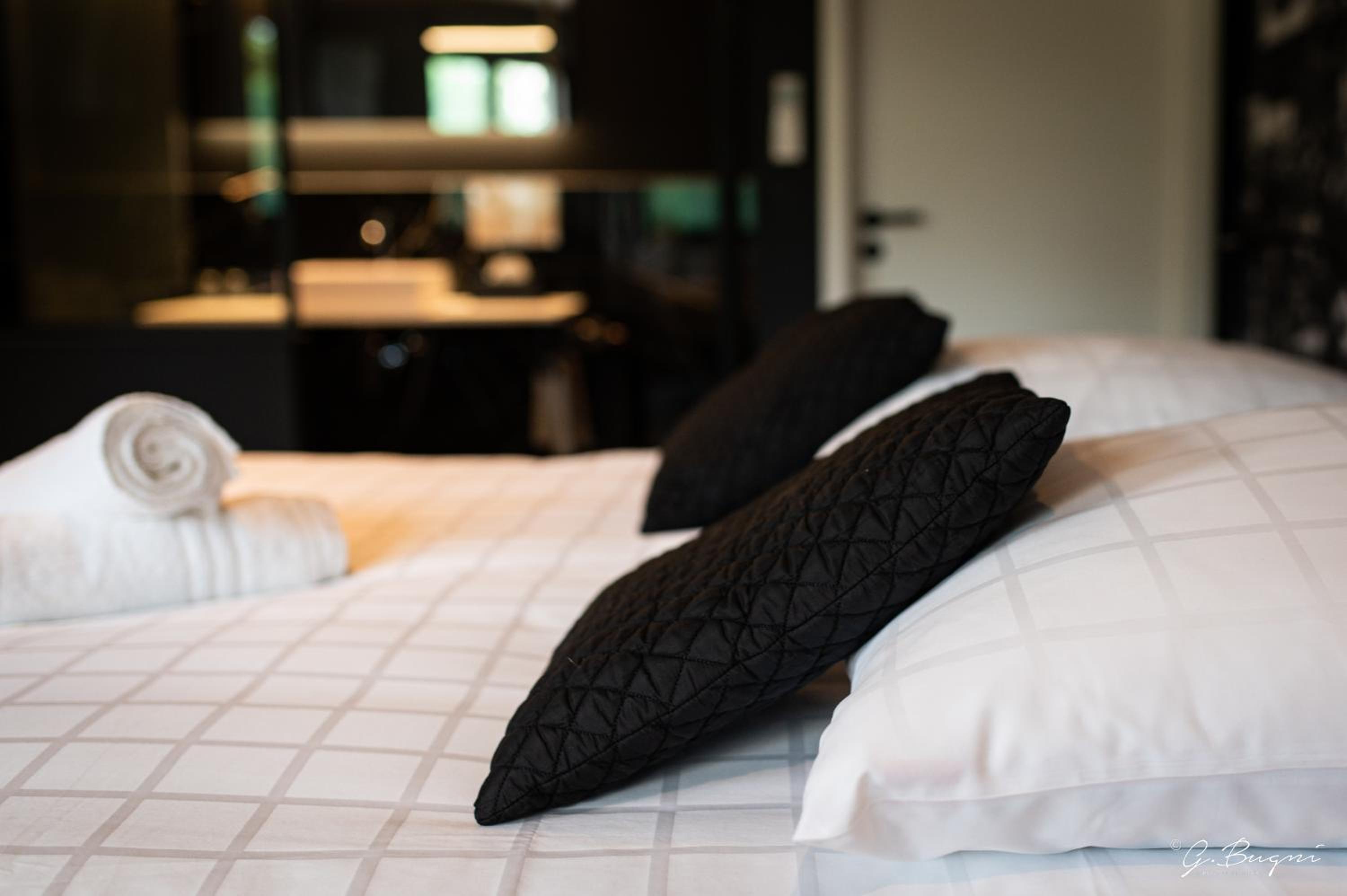 Superior Suite with Whirlpool Bath and Thermal Bath Access