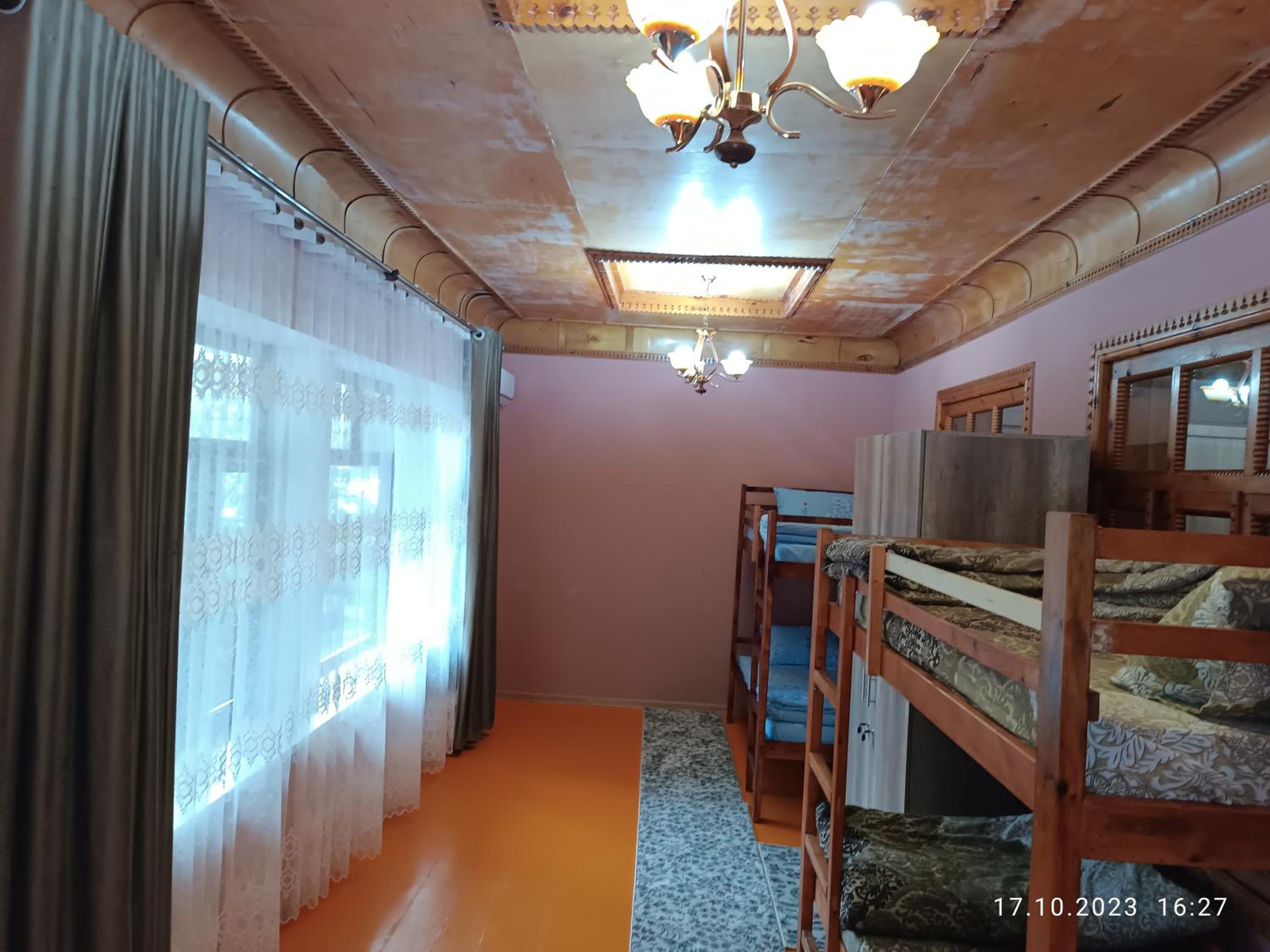 4-Bed Mixed Dormitory Room photo 2