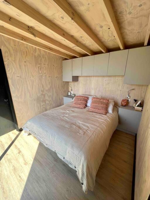 One-Bedroom House photo 3