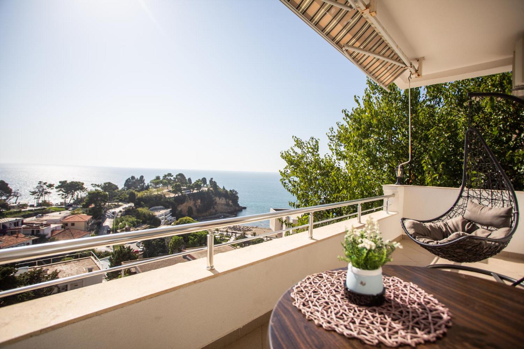 Apartment with Sea View