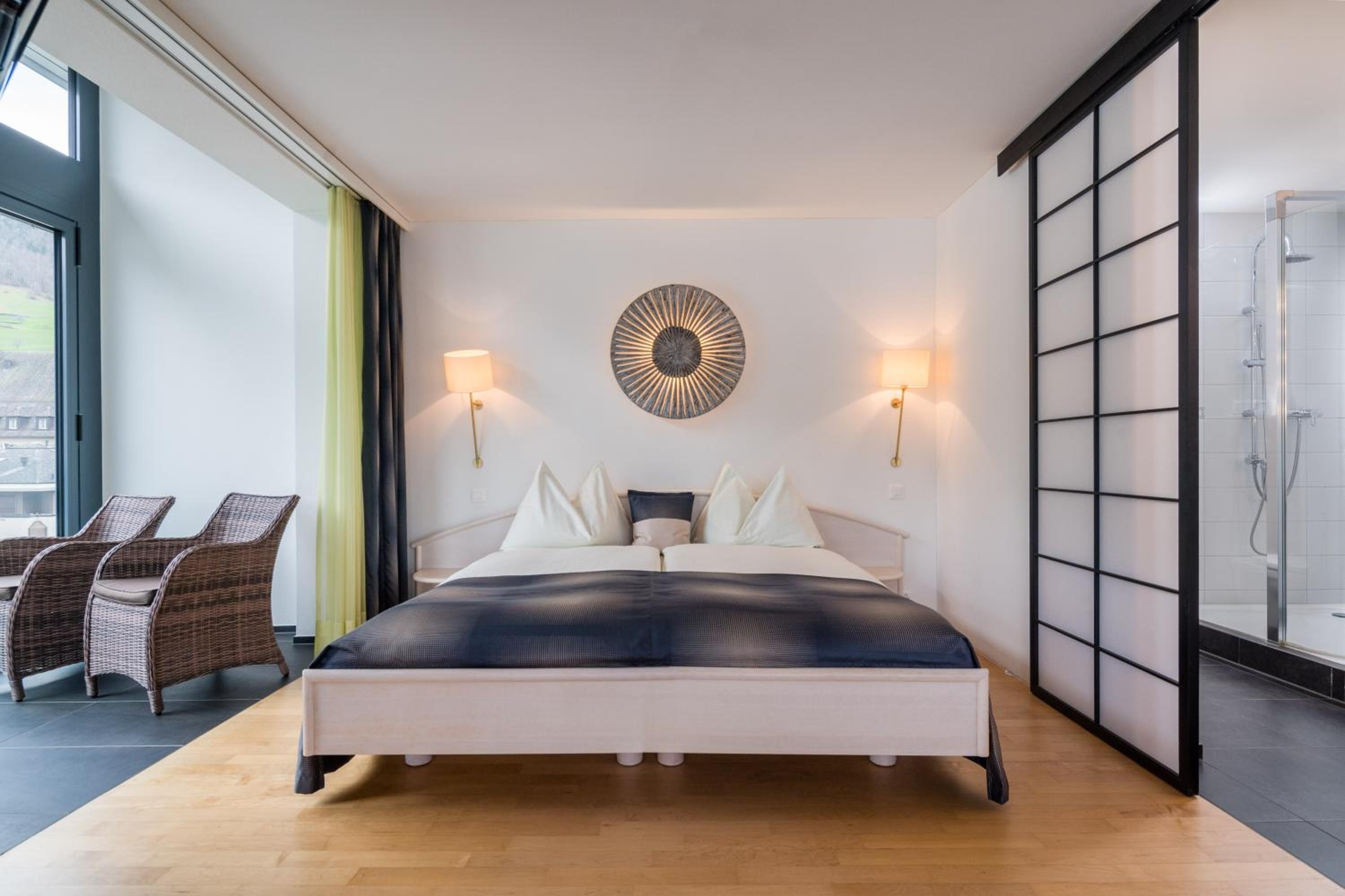 Suite with Lake View - Photo 5