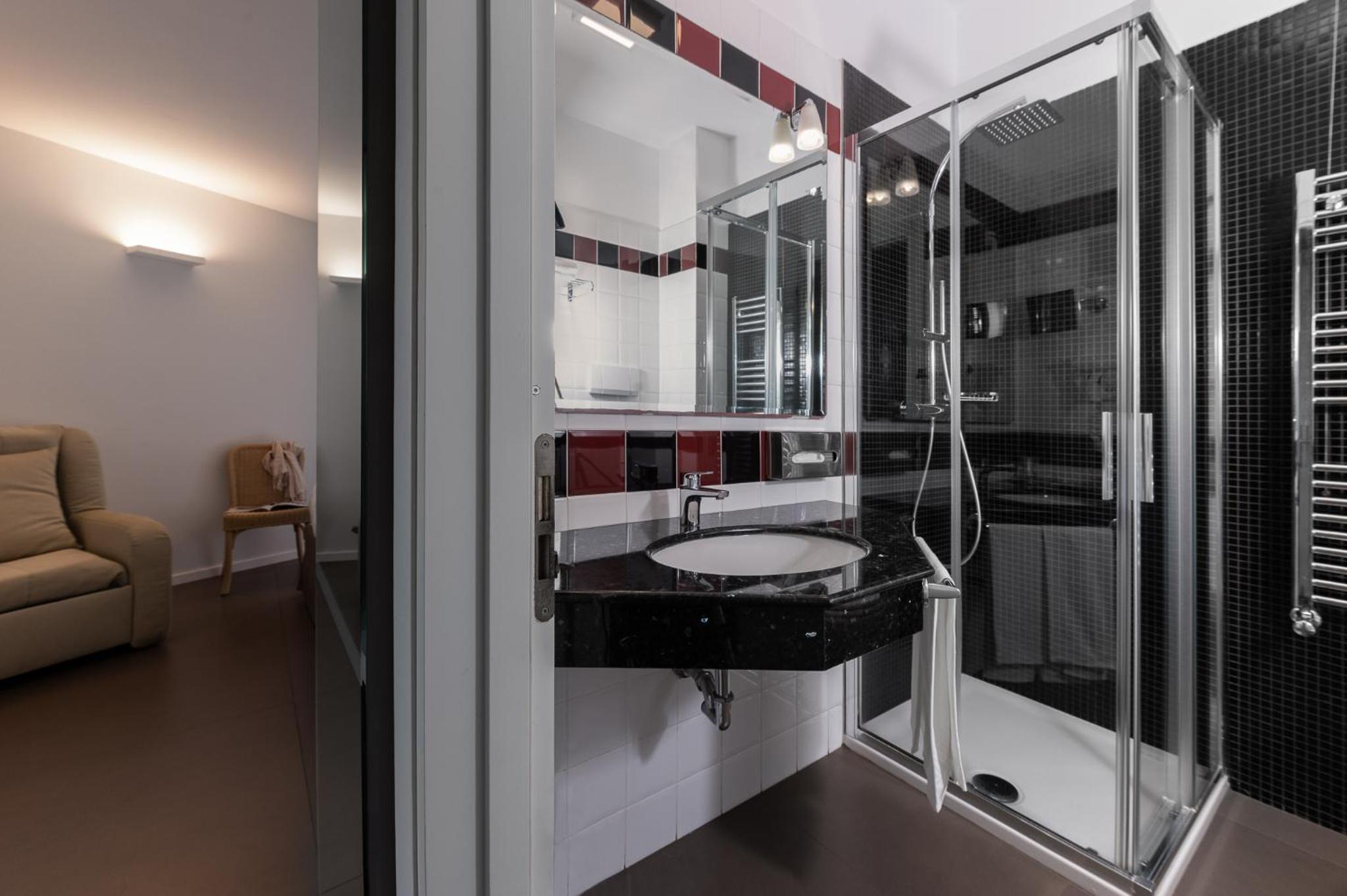 Deluxe Triple Room - Photo 2