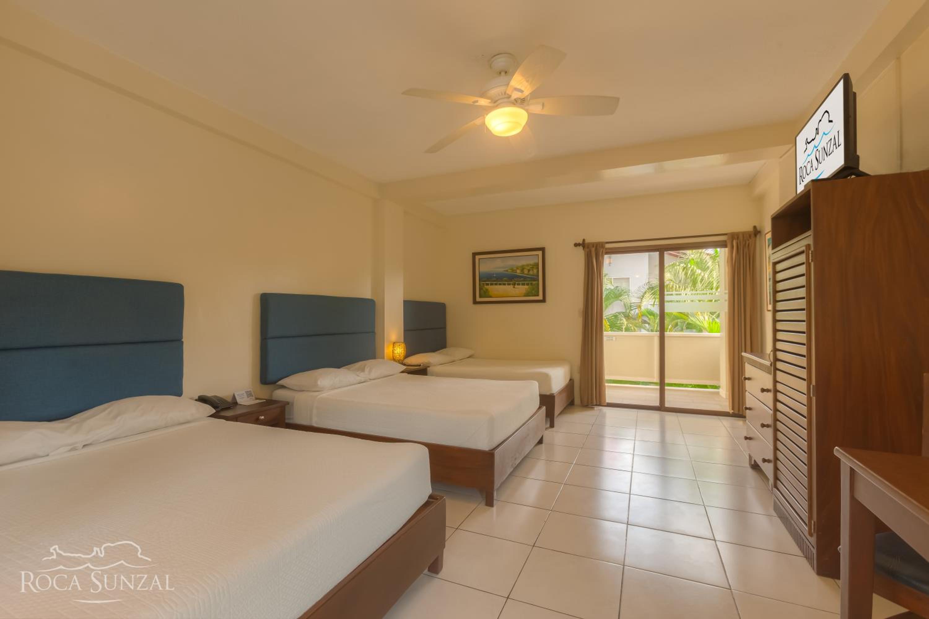 Triple Room with Pool View