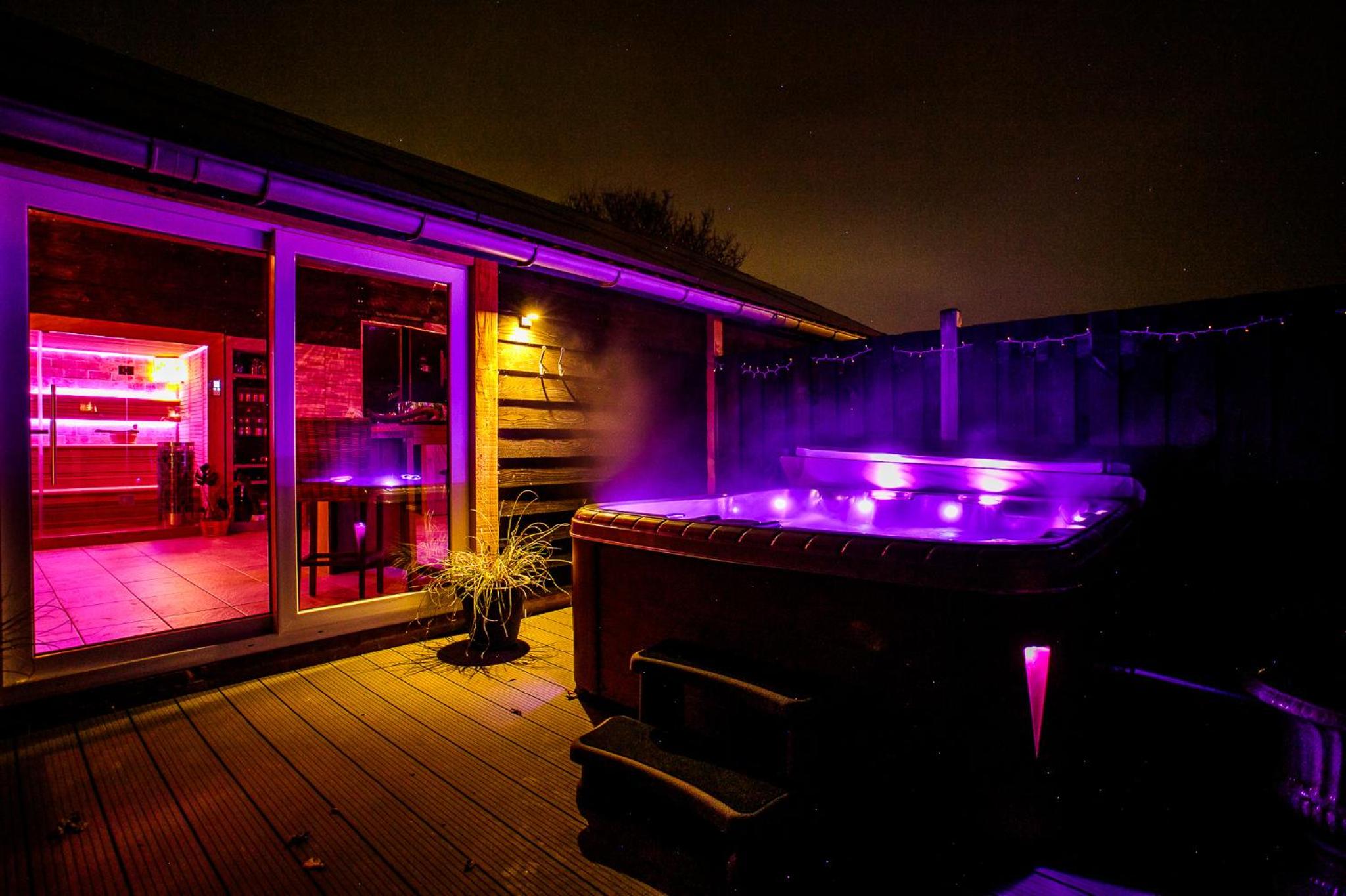 King Room with Spa Bath photo 2