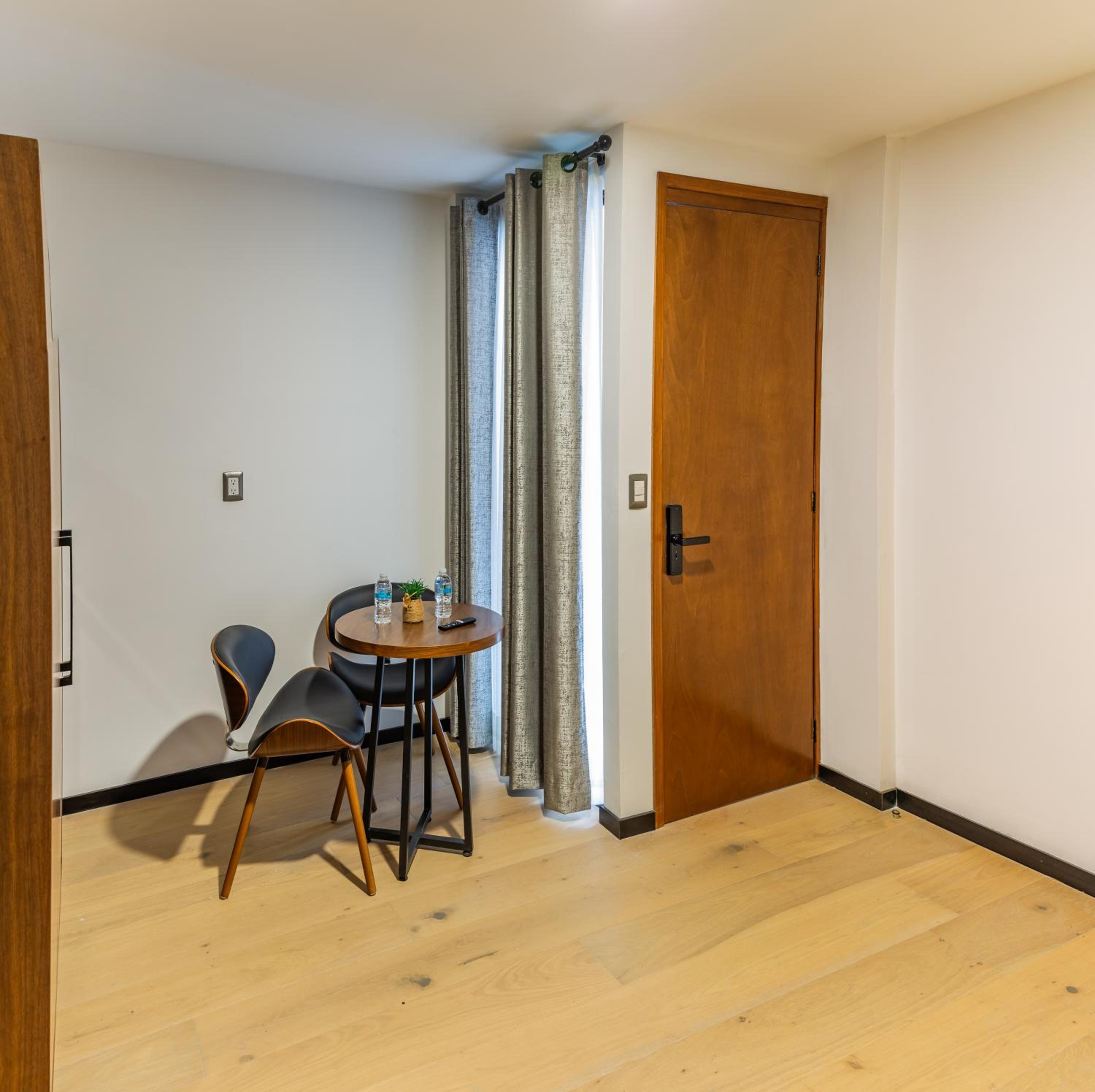 Standard Double Room - Photo 1