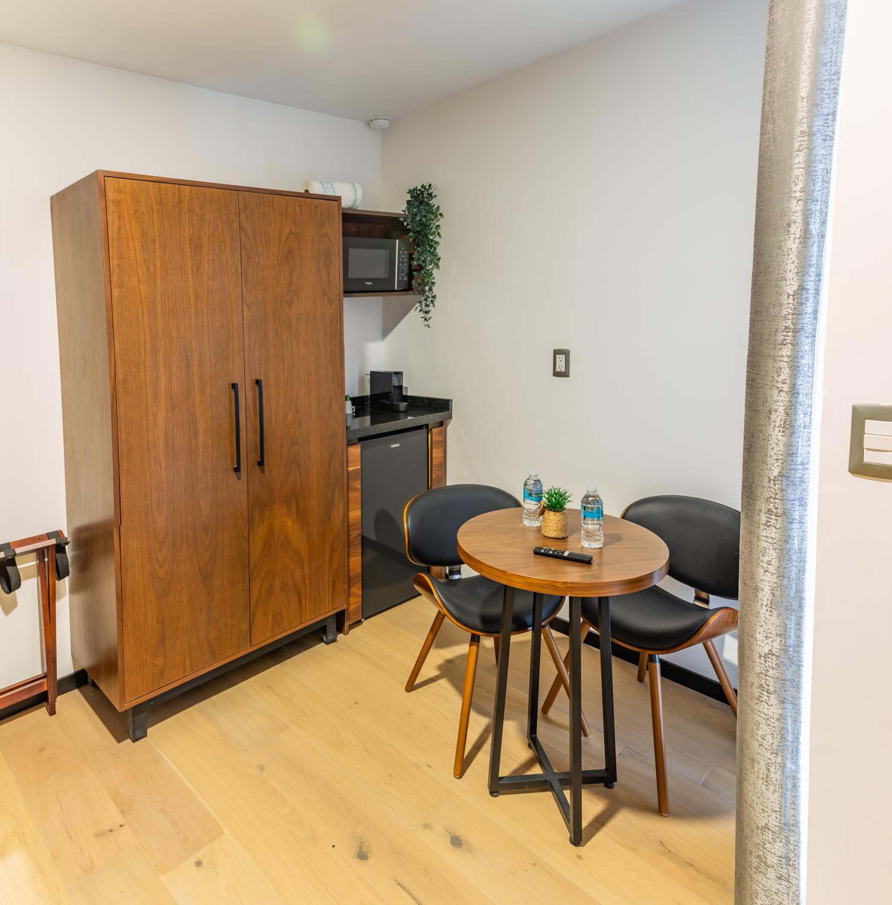Standard Double Room - Photo 4