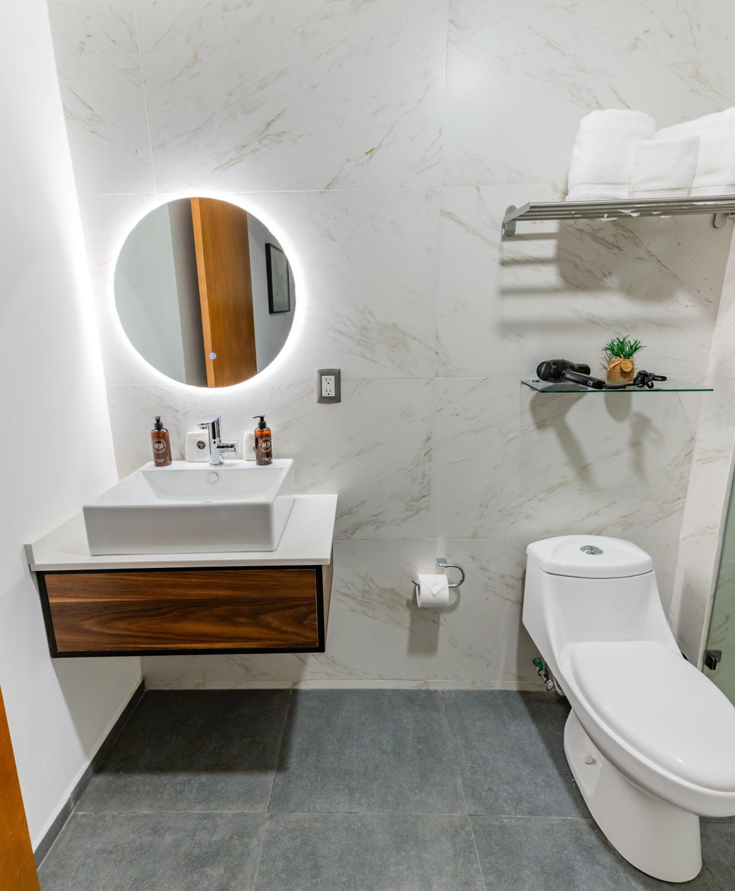 Standard Double Room - Photo 5