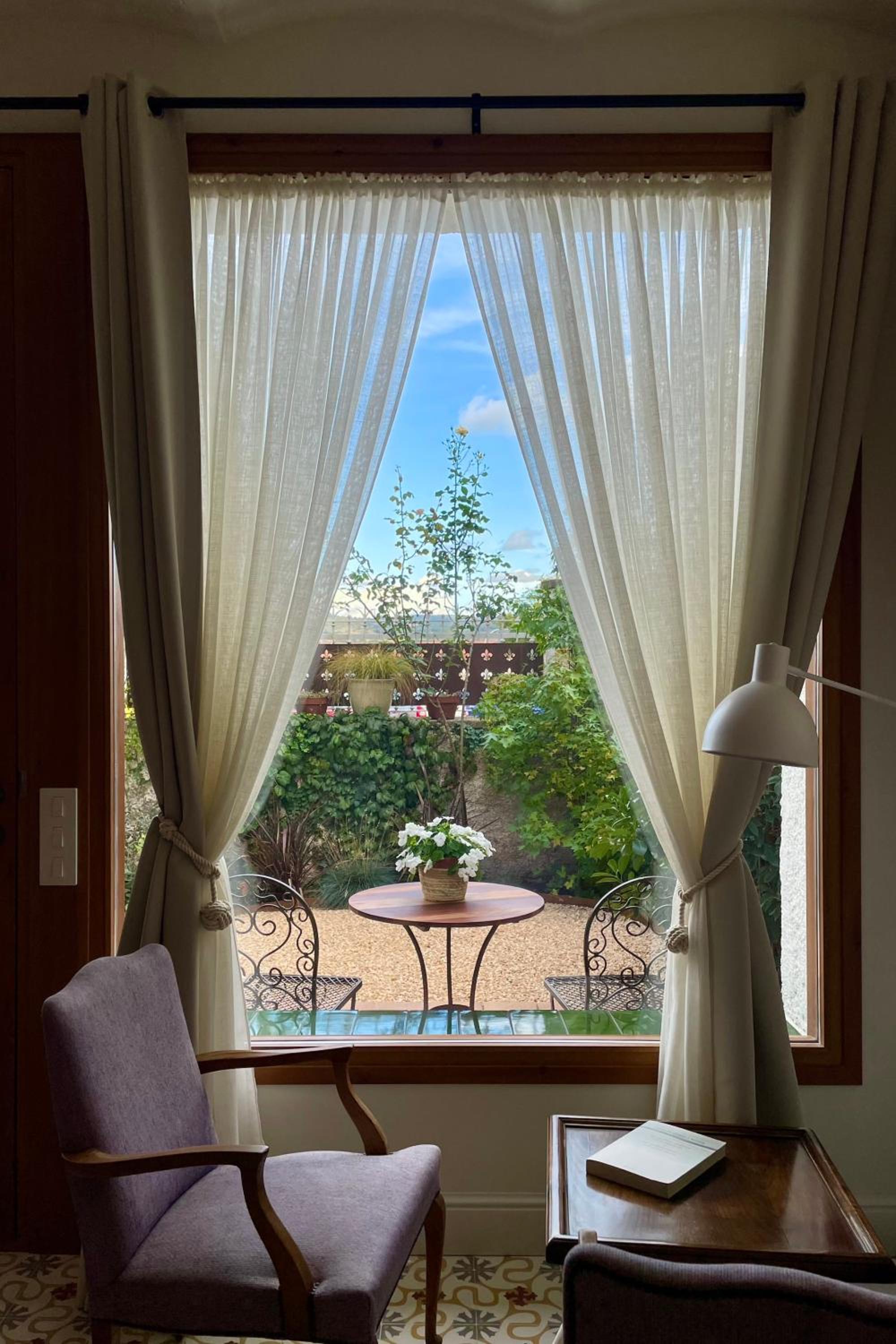 Double Room with Private Bathroom - Photo 15