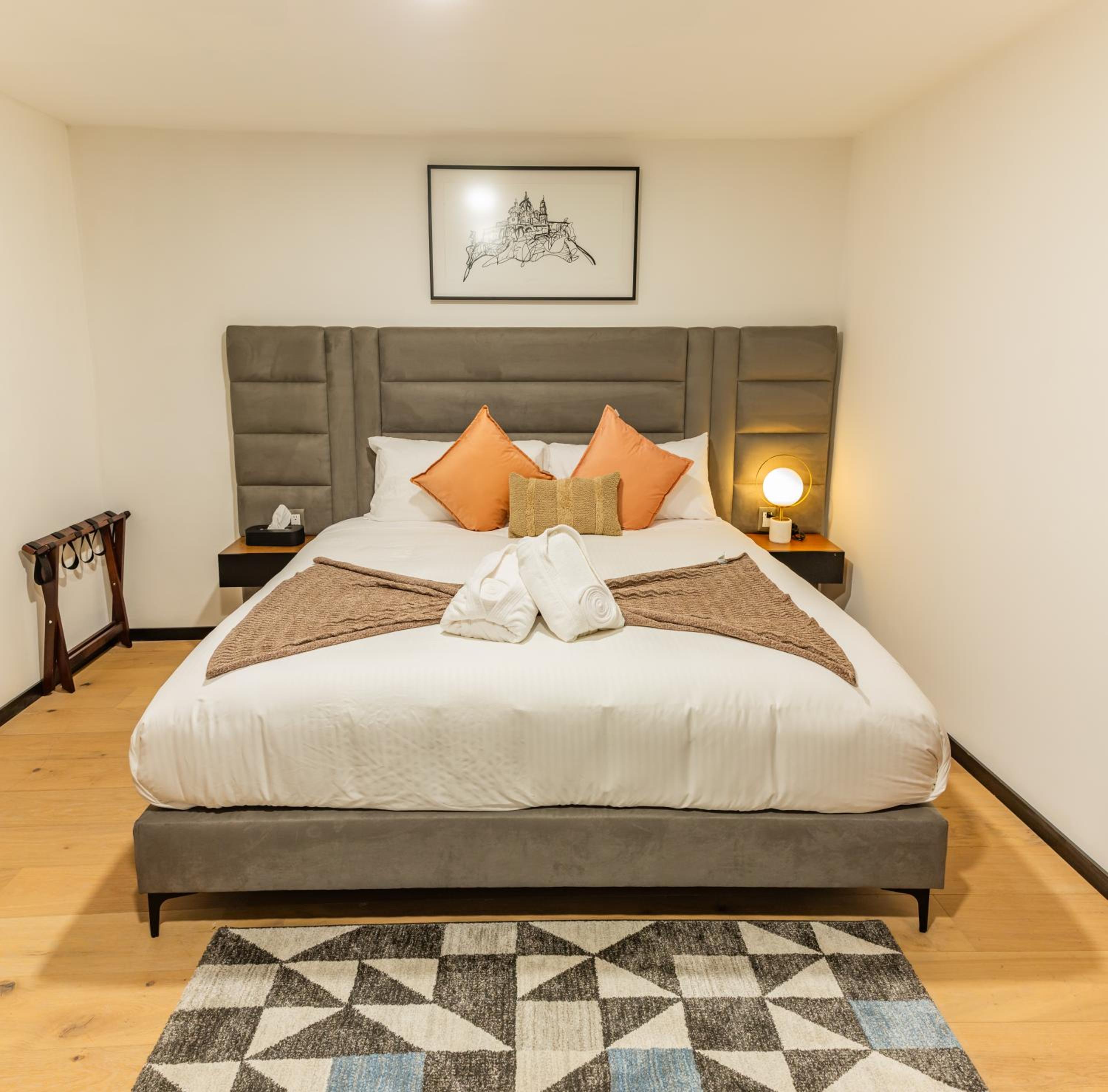 Double Room - Photo 2